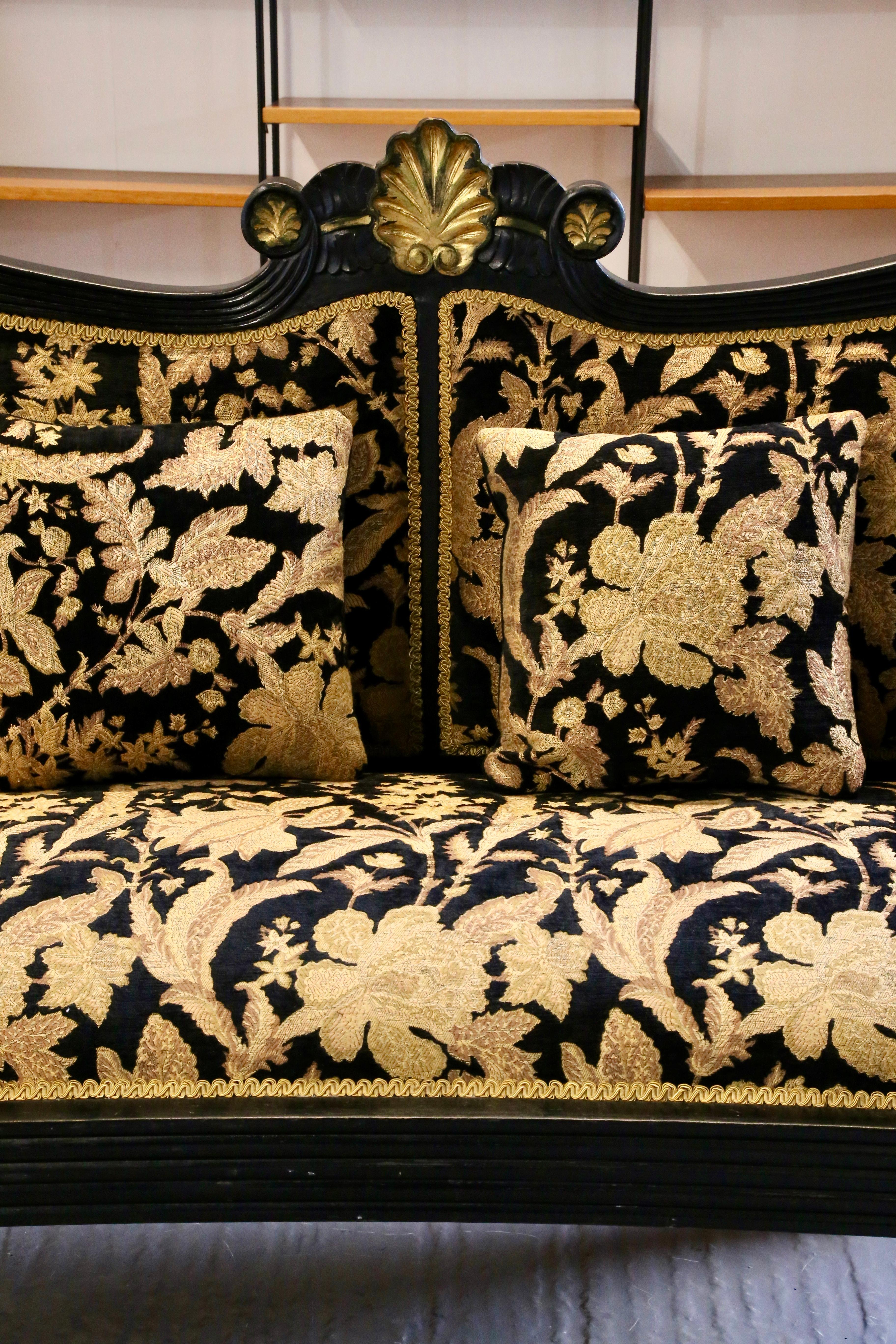 Feine antike Empire / Regency geschnitzt Ebonised Double Ended Couch im Angebot 12