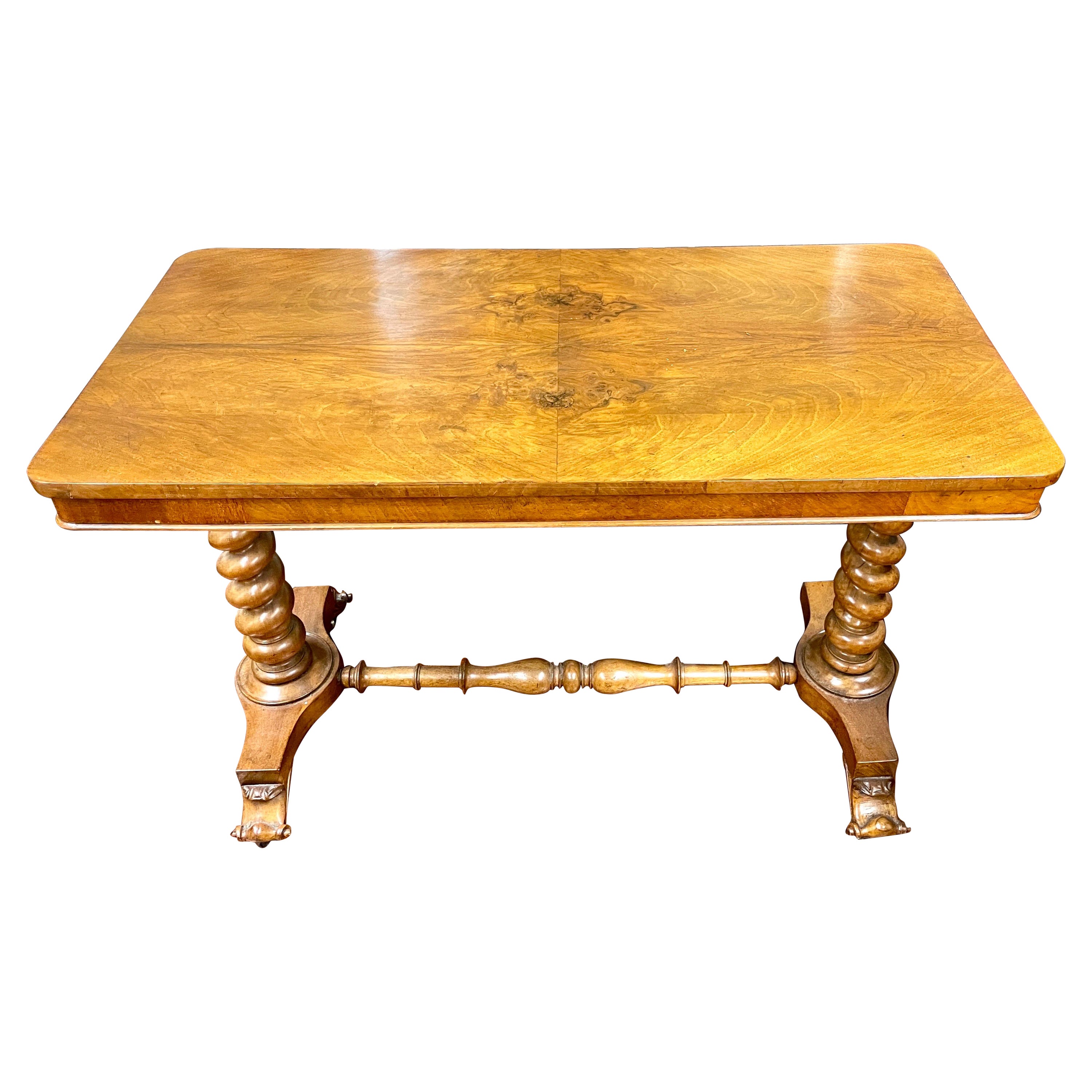 Console ou table de bibliothèque ancienne en ronce de noyer anglaise à pieds torsadés en orge