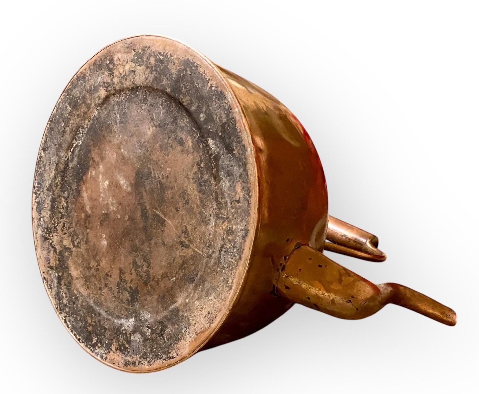 Bouilloire anglaise géorgienne ancienne en cuivre et laiton en vente 3