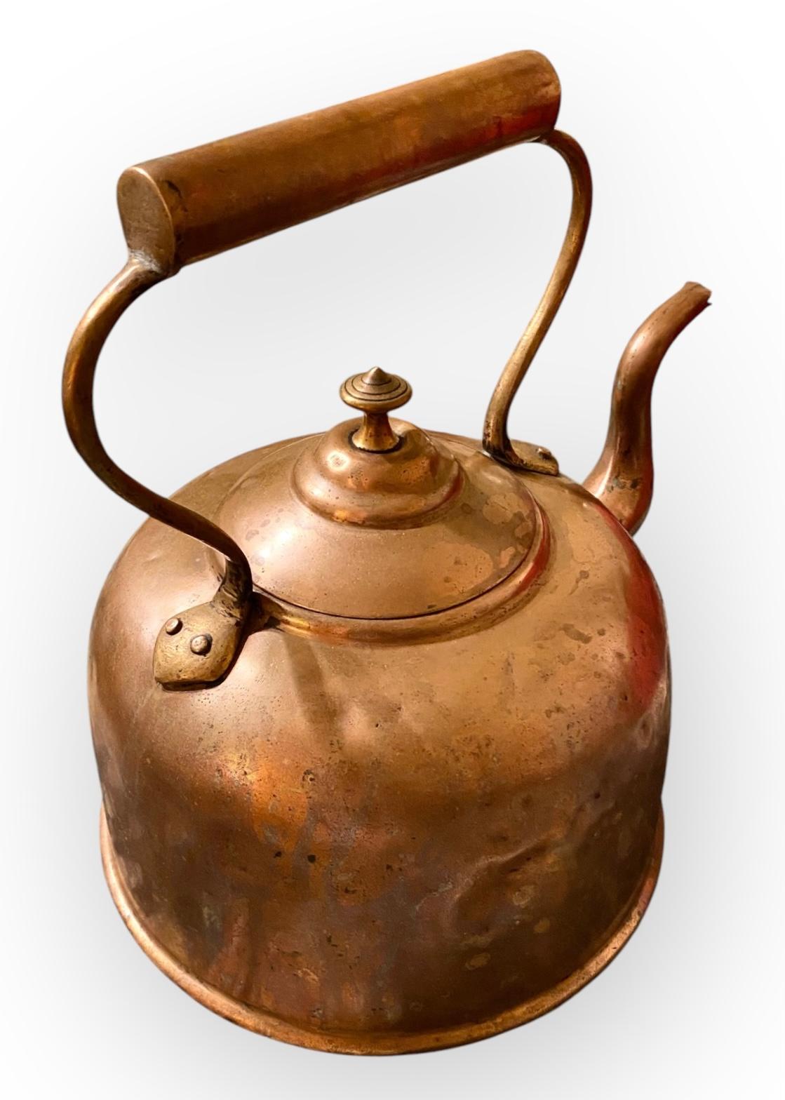 Early 19th Century Fine Antique English Georgian Copper And Brass Water Kettle For Sale