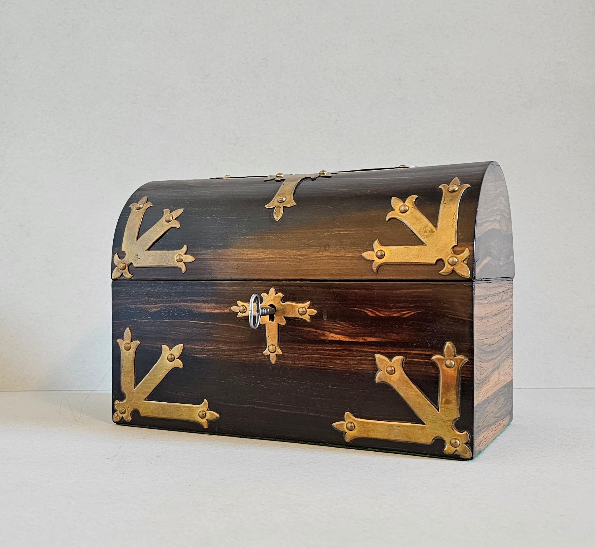 Victorian Fine Antique English Toulmin & Gale Attrib Madagascar Ebony Stationary Box  For Sale