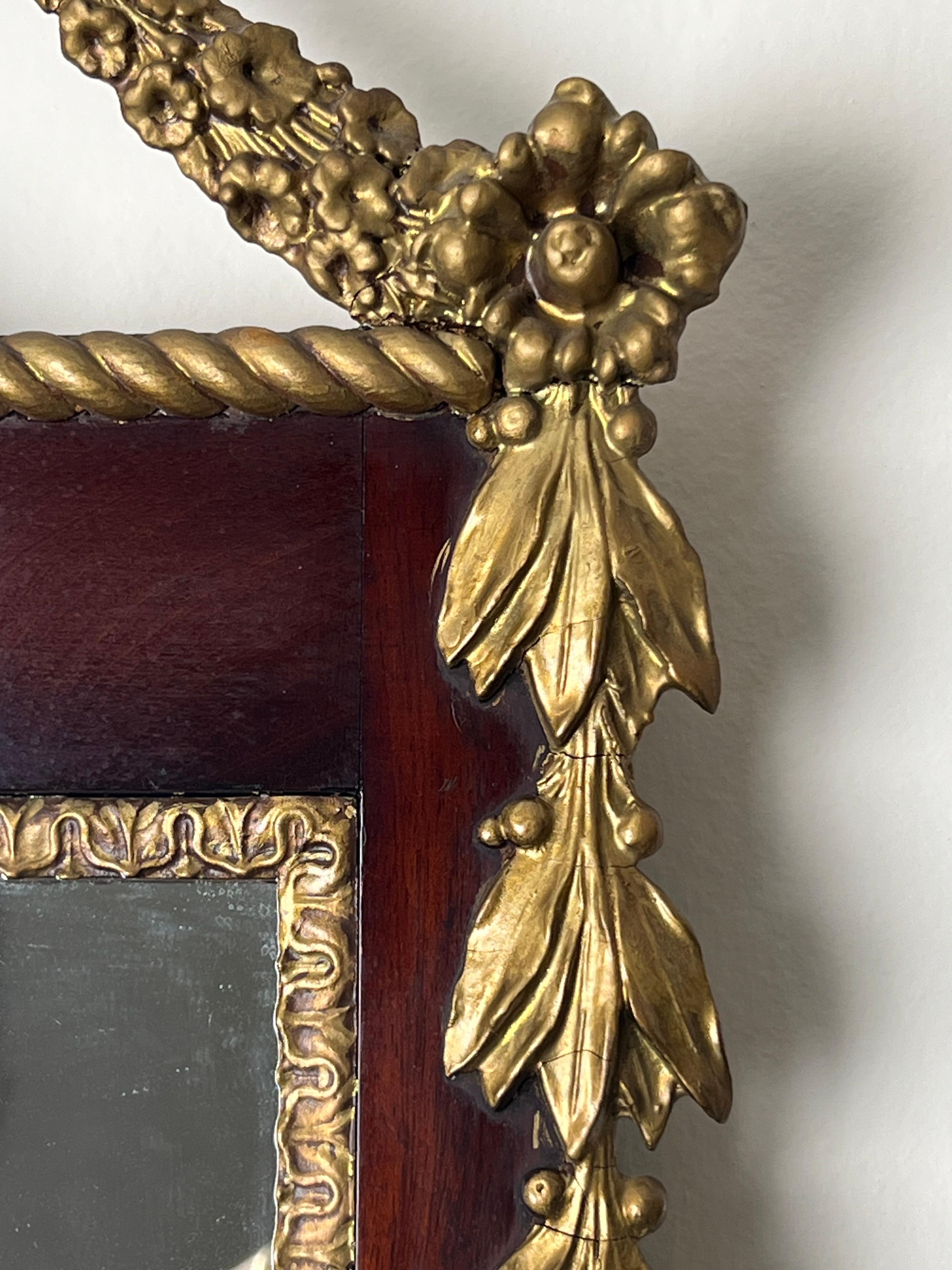 Fino Espejo de Pared Dorado Antiguo Periodo Federal c. 1830 Mediados del siglo XIX en venta