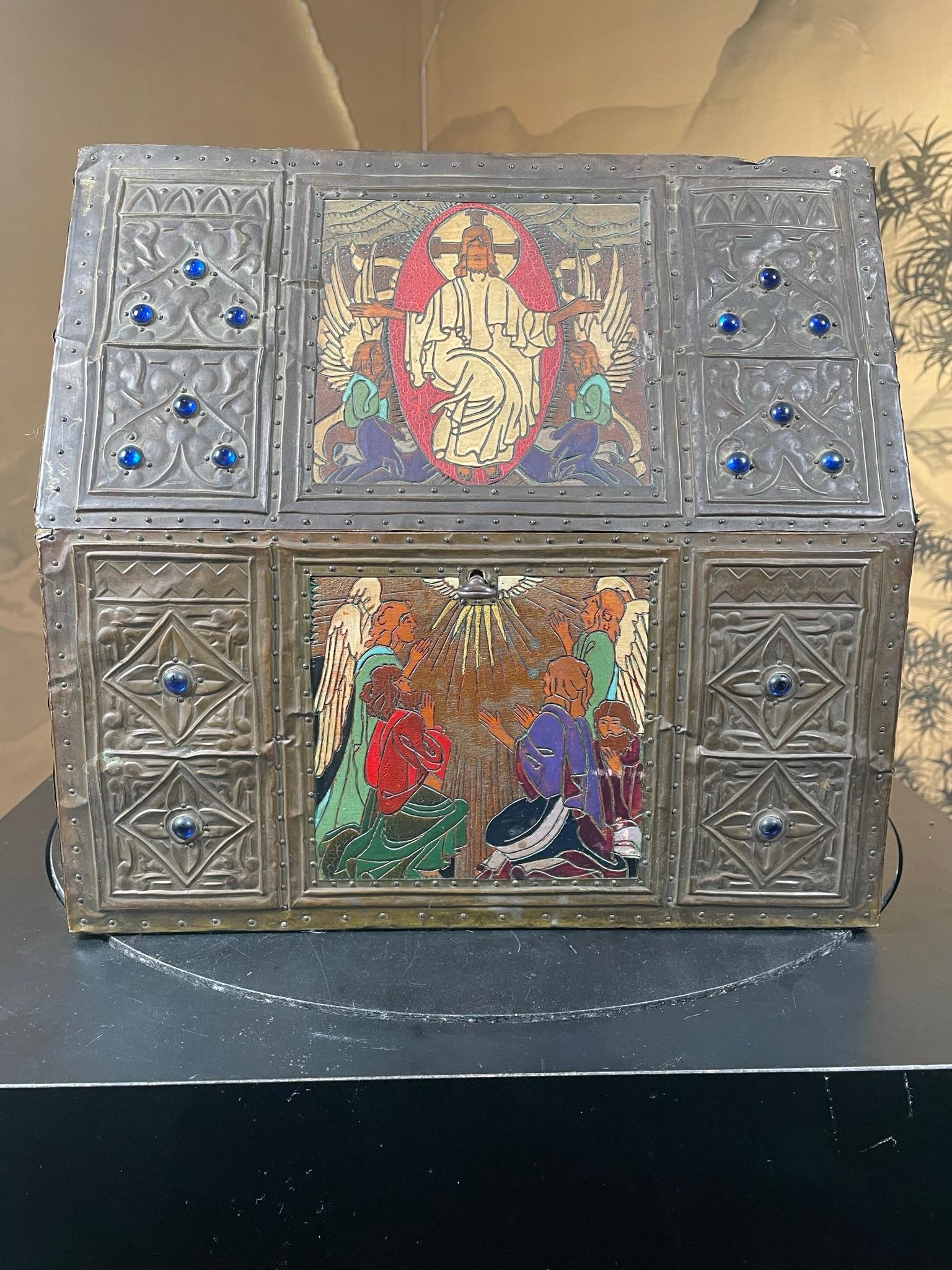 Arts and Crafts Fine Antique Folk Art Reliquary Box, 1920