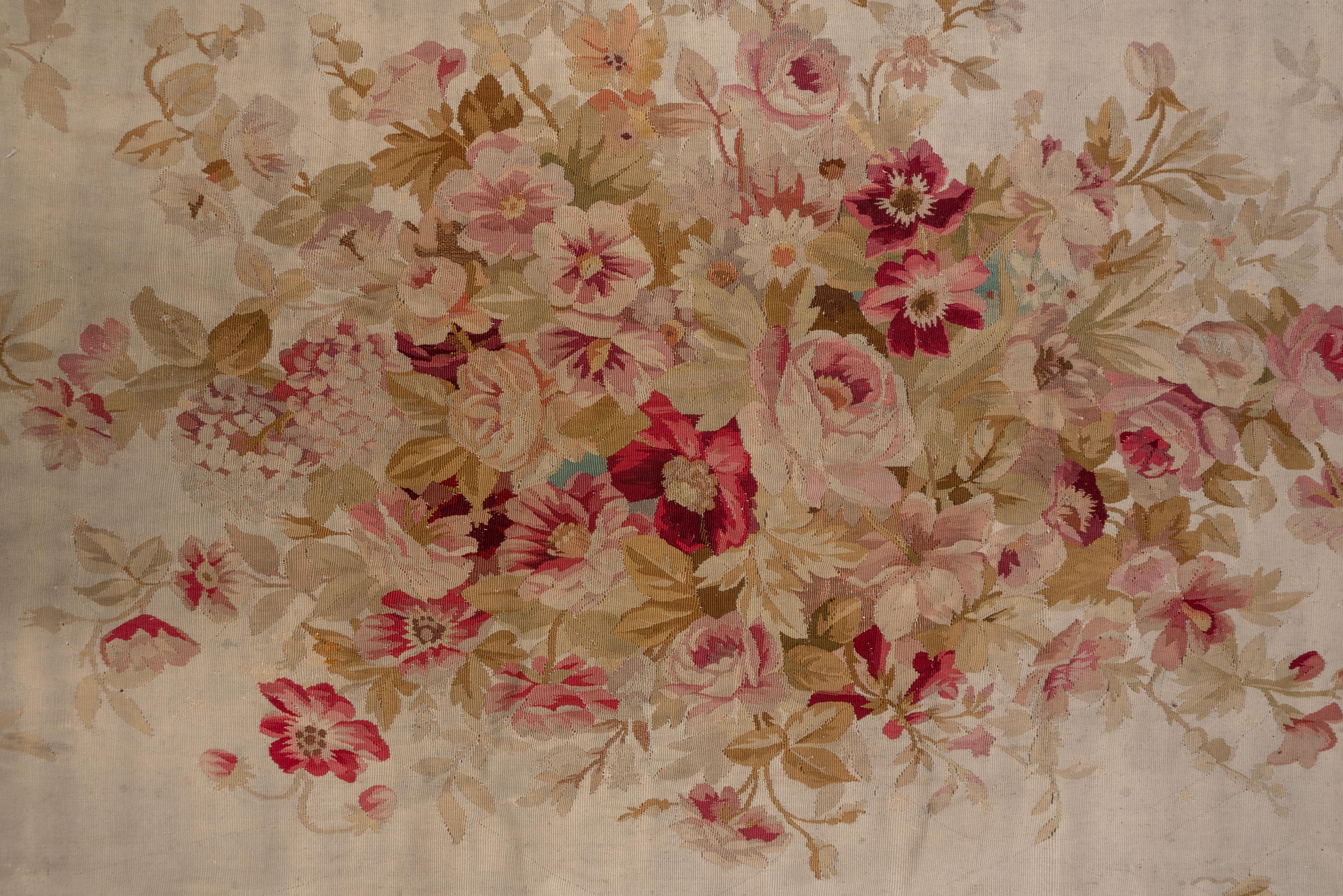 Early 20th Century Fine Antique French Aubusson Carpet For Sale