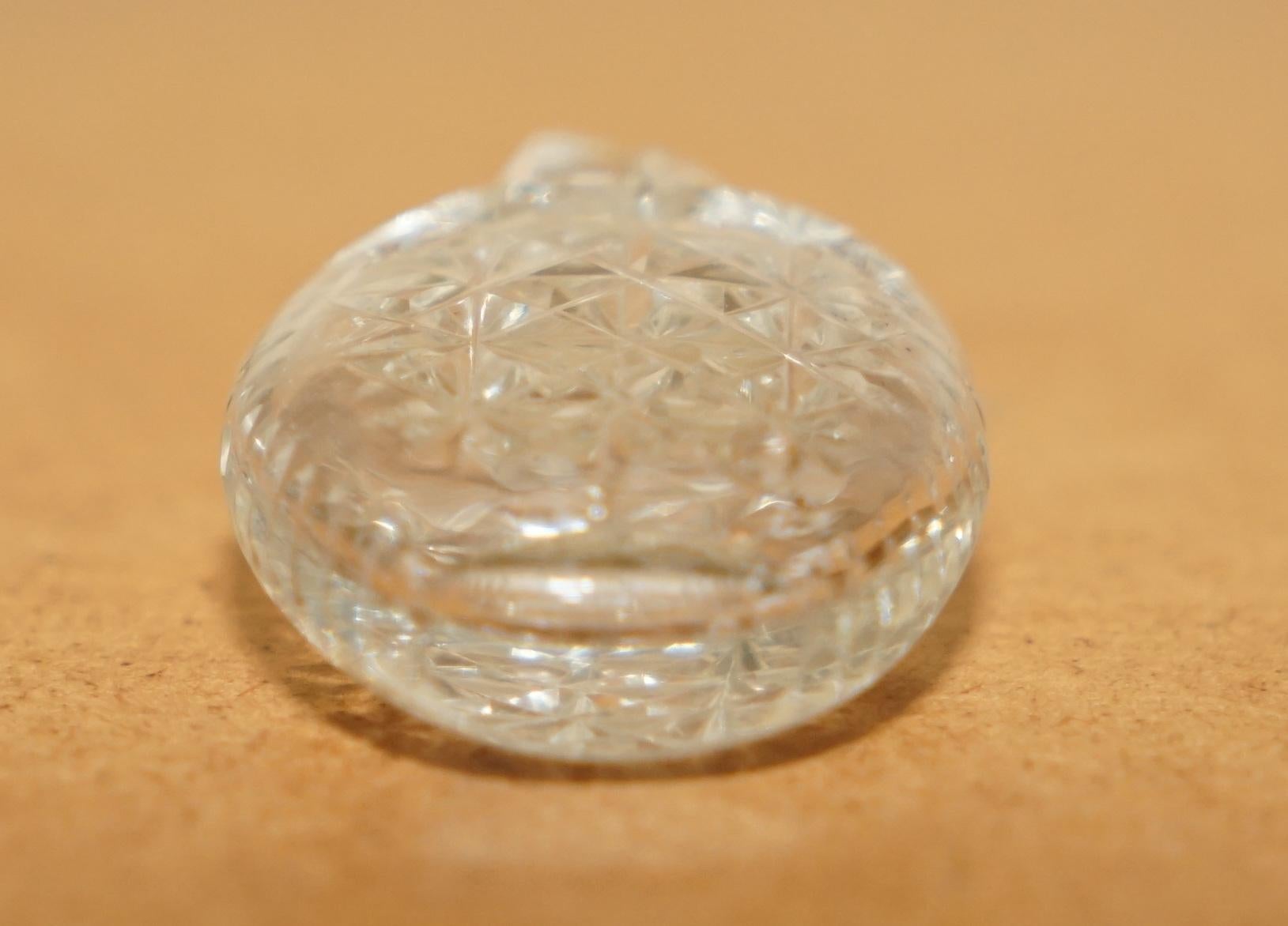 Robe de soirée collectionnable FINE ANTIQUE FUT GLASS CUT GLASS CRYSTAL TABLE PERFUME BOTTLE en vente 2