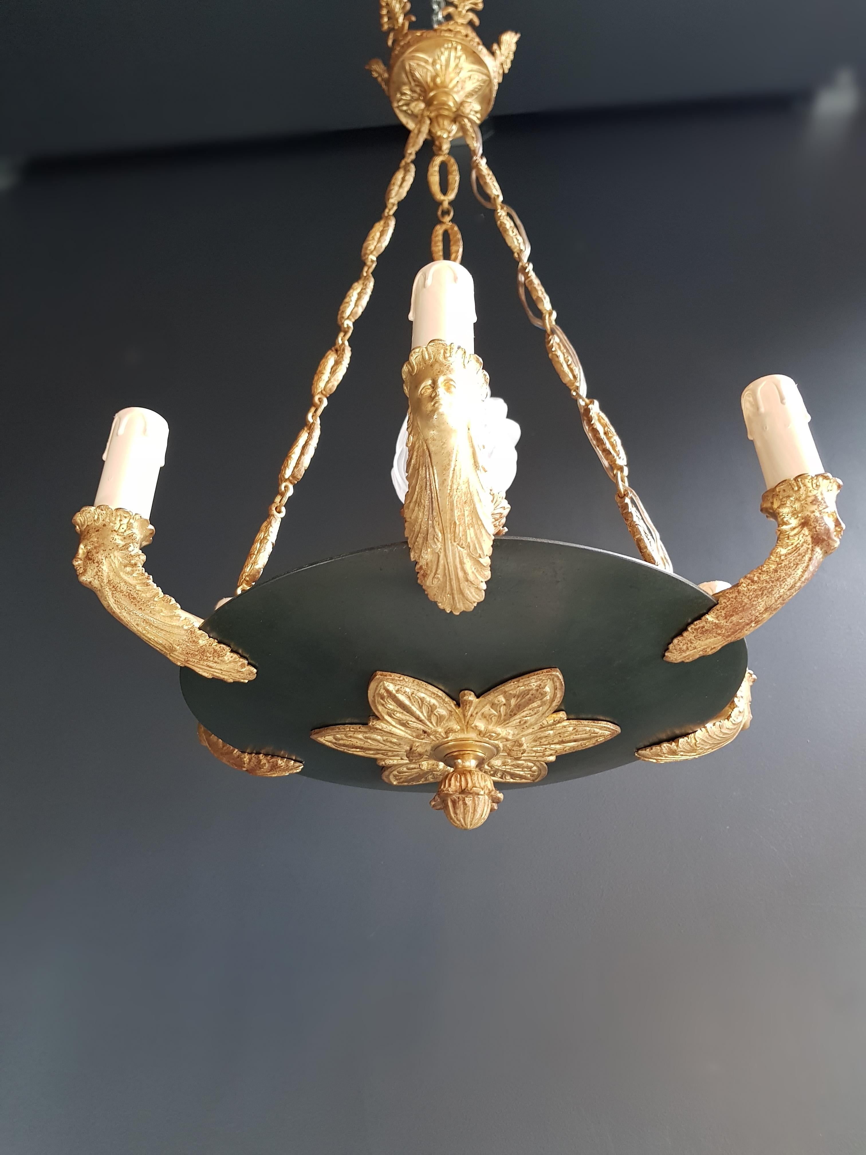 Cabling and sockets completely renewed.
Measures: Total height: 75 cm, height without chain: 75 cm, diameter 44 cm, weight (approximately) 8 kg.

Number of lights: 7-light bulb sockets: E14

Fine antique French Empire lustre neoclassical patina