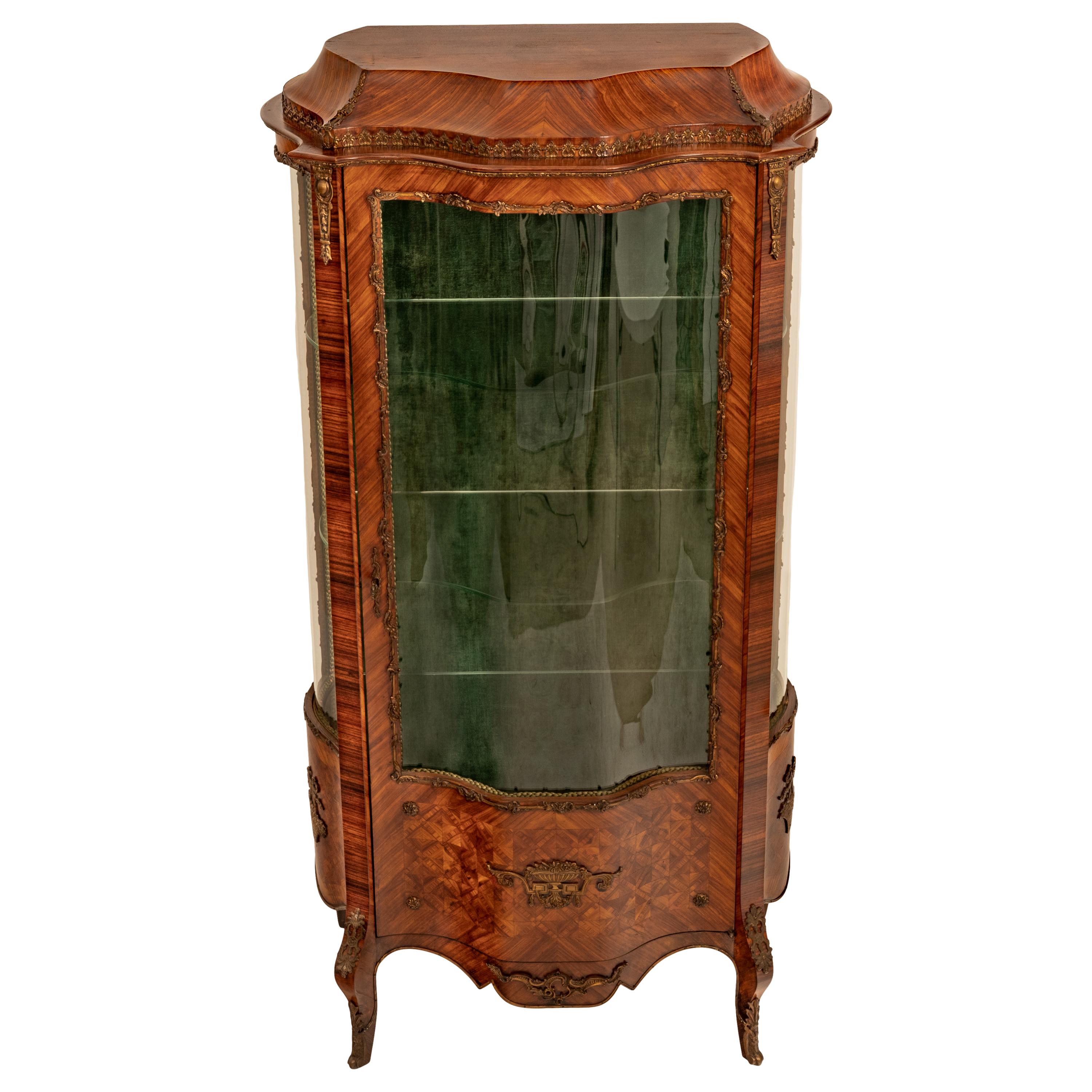 Late 19th Century Fine Antique French Louis XV Kingwood Ormolu Bombe Shaped Marquetry Vitrine 1880 For Sale