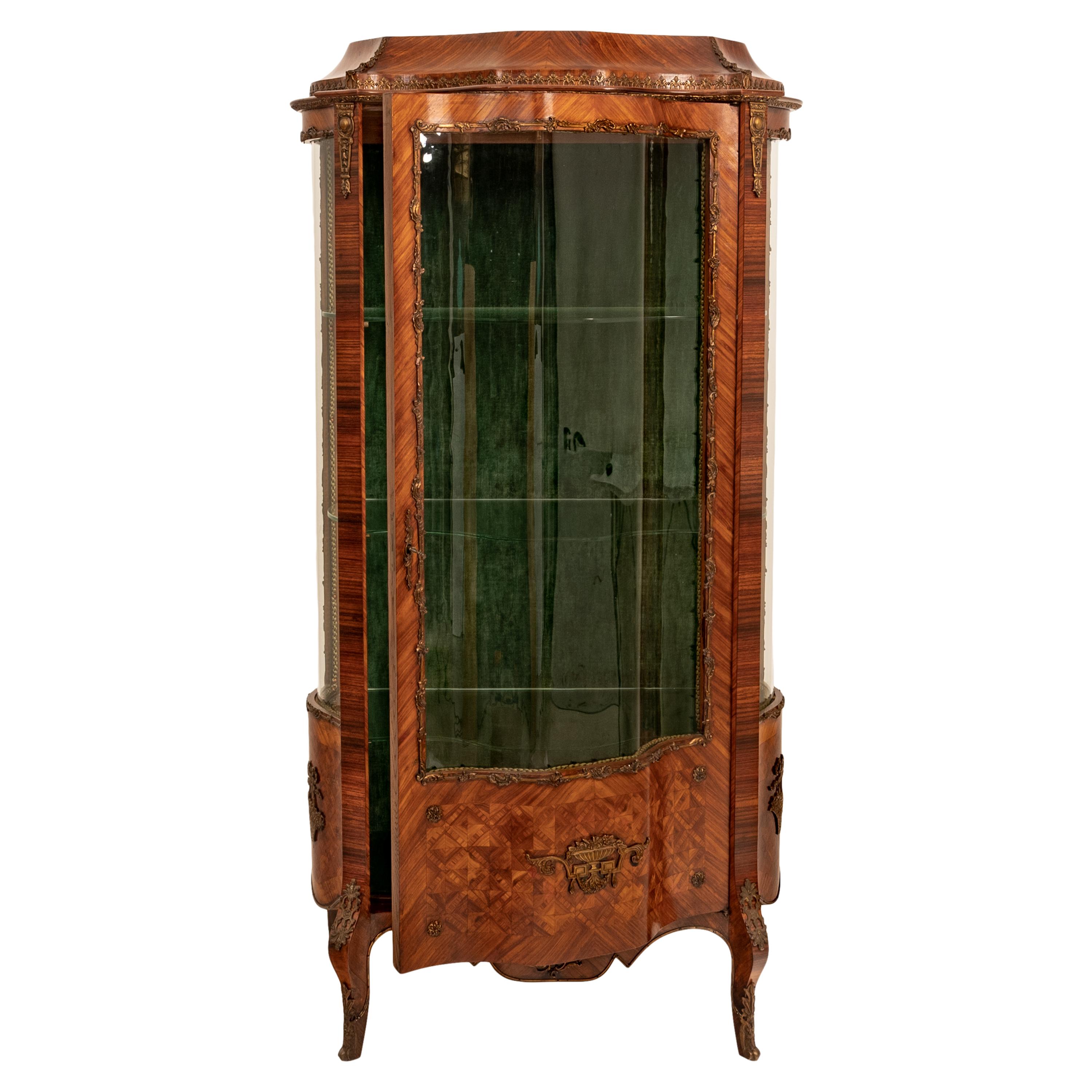 Fine Antique French Louis XV Kingwood Ormolu Bombe Shaped Marquetry Vitrine 1880 For Sale 3