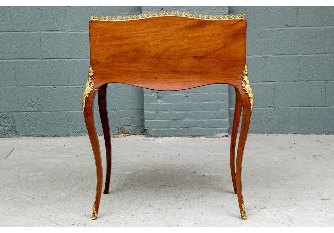 Bureau de Dame ancien en marqueterie française Circa 1890 en vente 8
