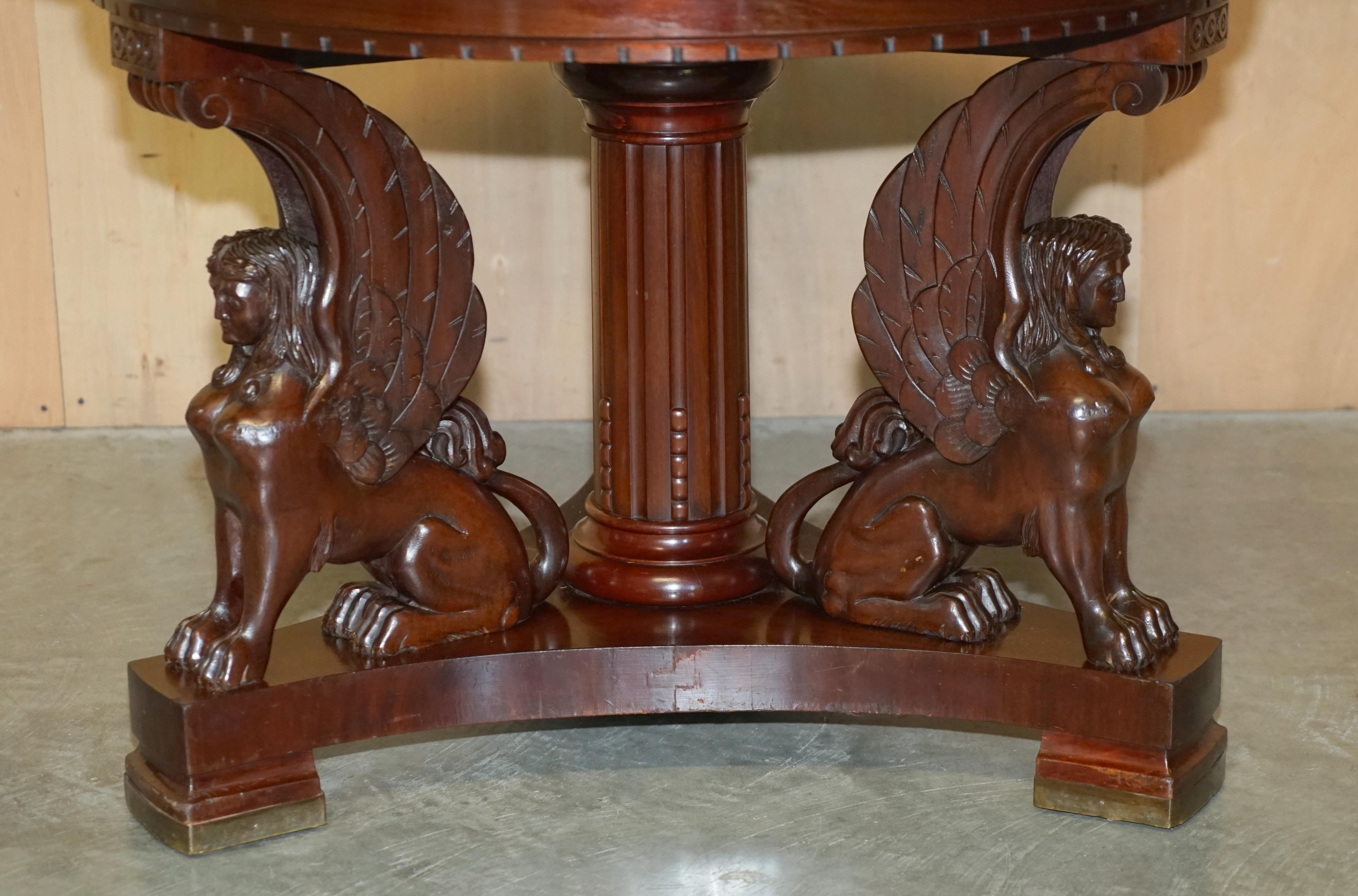 FINE ANTIQUE FRENCH NEOCLASSICAL HARDWOOD CENTRE TABLE WiTH SPHINX PILLARED BASE (Handgefertigt) im Angebot