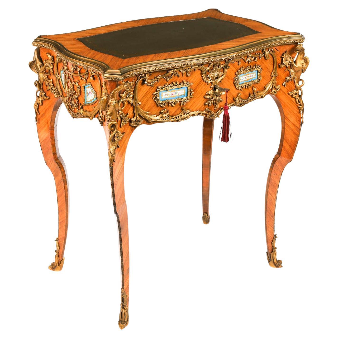 Pregevole Antique French Ormolu Bureau Plat Desk After Link XIX secolo