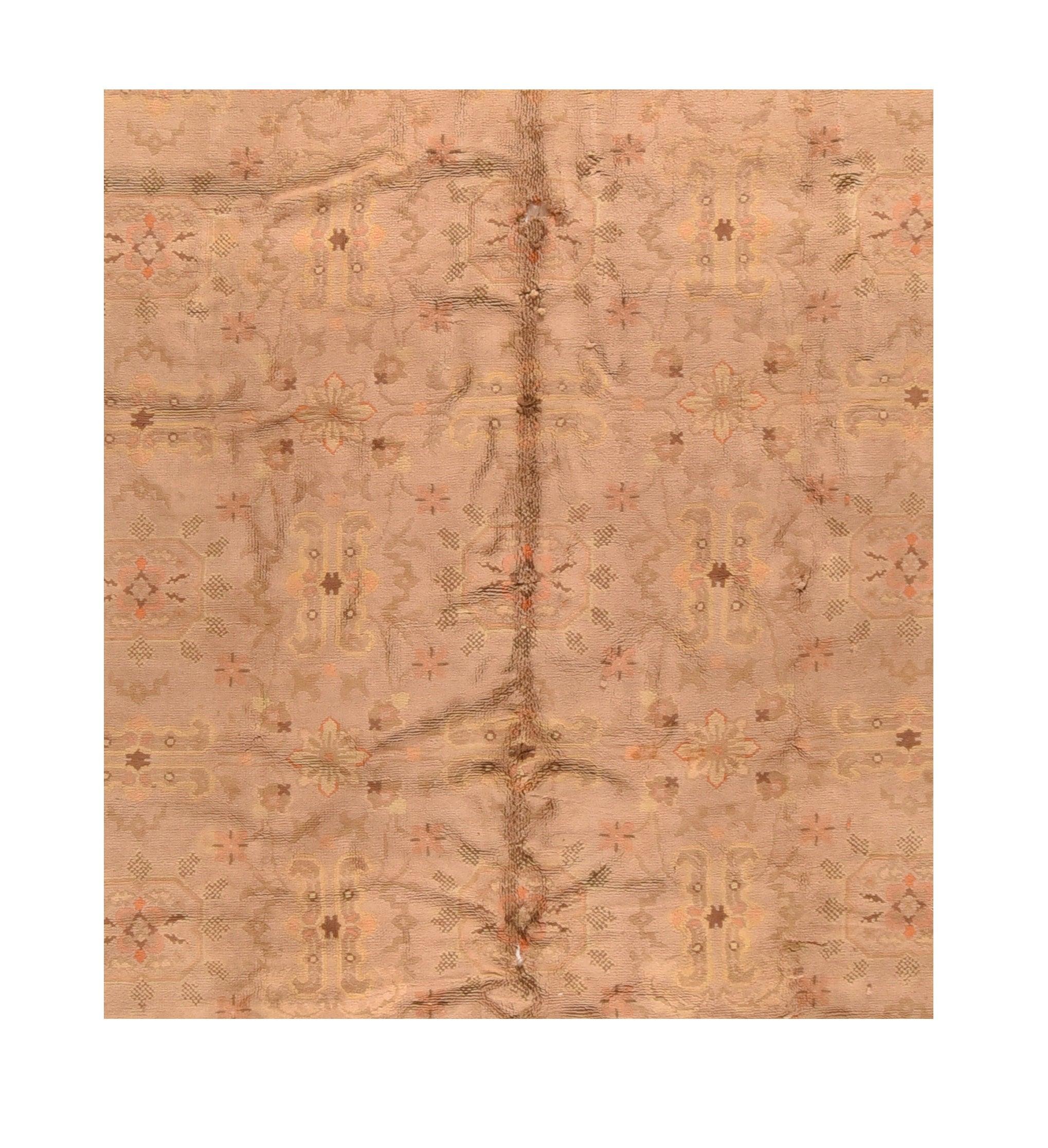 Fine Antique French Savonnerie Rug 11'9'' x 17'10'' In Excellent Condition For Sale In New York, NY