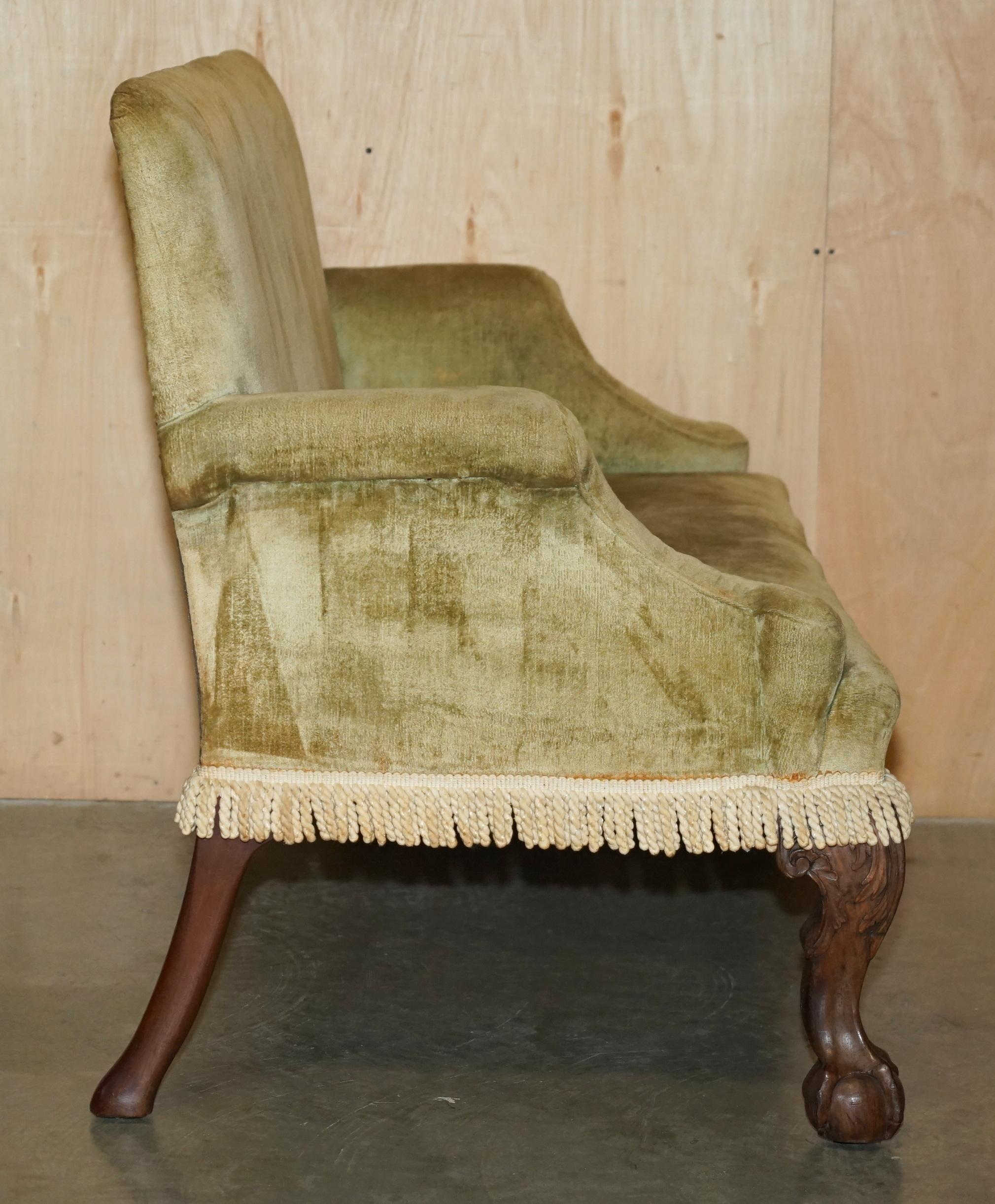 FINE DIVANO SETTEE ANTICO CIRCA 1780 intagliato a mano con gambe CLAW and Ball in vendita 2