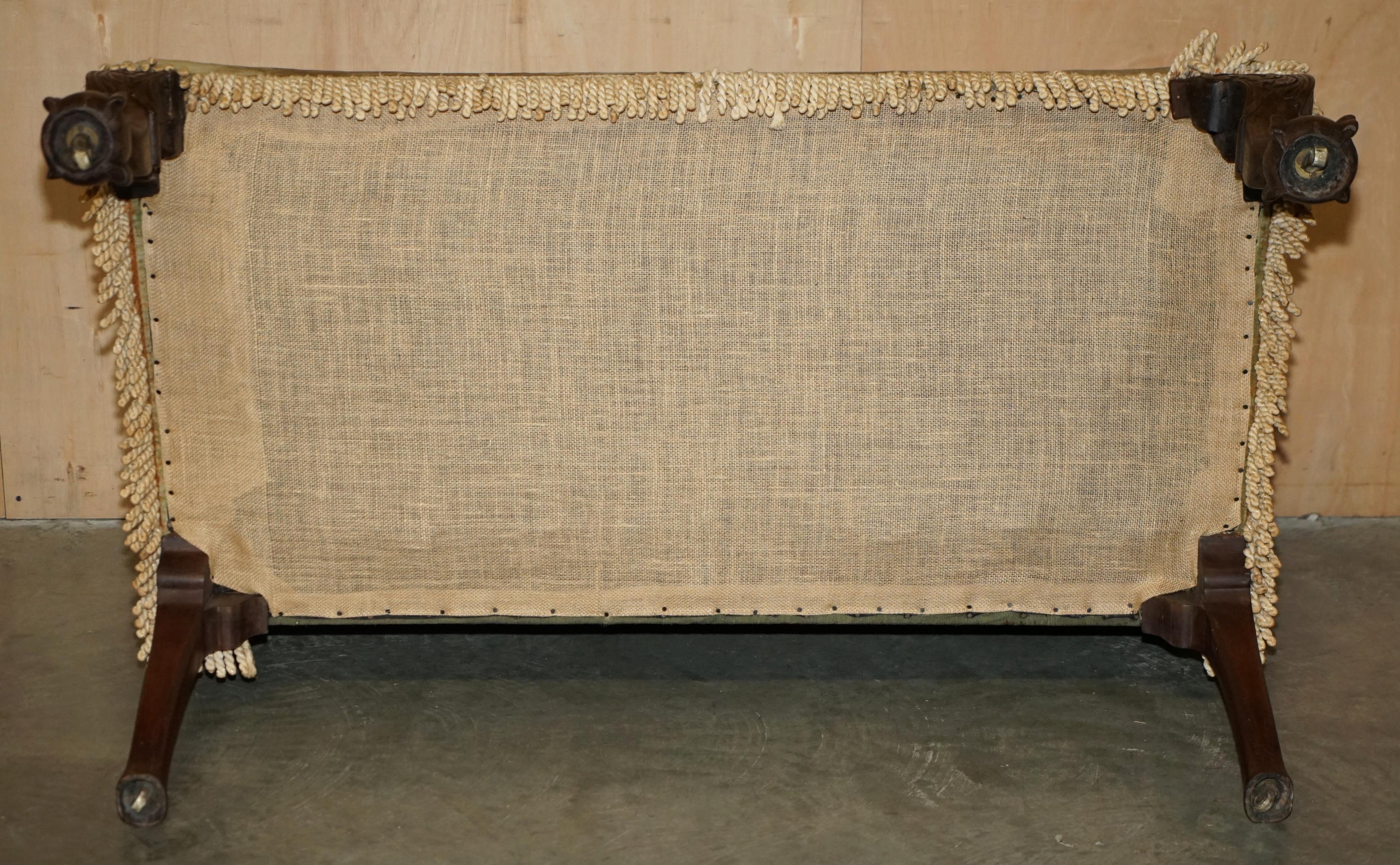 FINE DIVANO SETTEE ANTICO CIRCA 1780 intagliato a mano con gambe CLAW and Ball in vendita 7