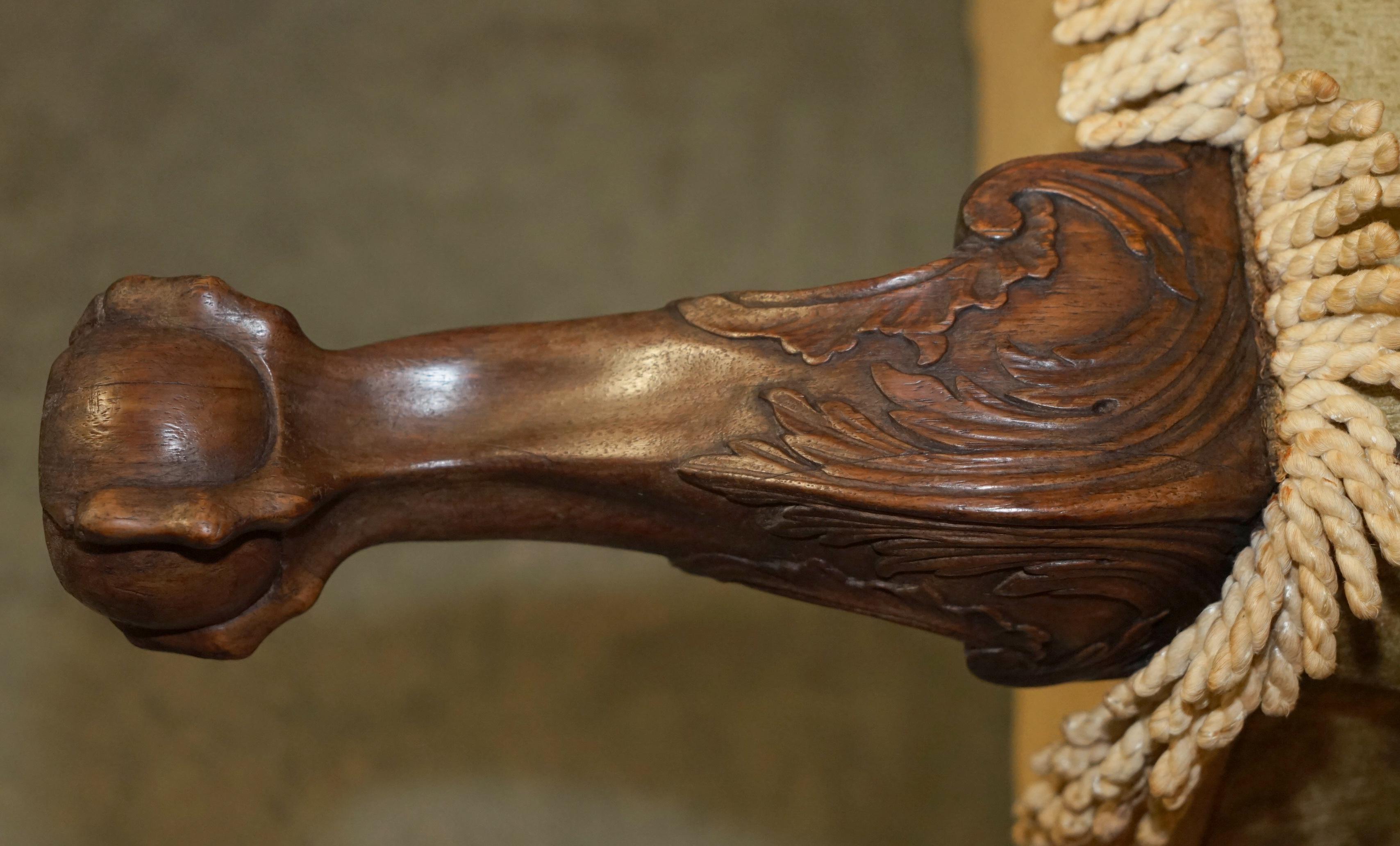 FINE DIVANO SETTEE ANTICO CIRCA 1780 intagliato a mano con gambe CLAW and Ball in vendita 10