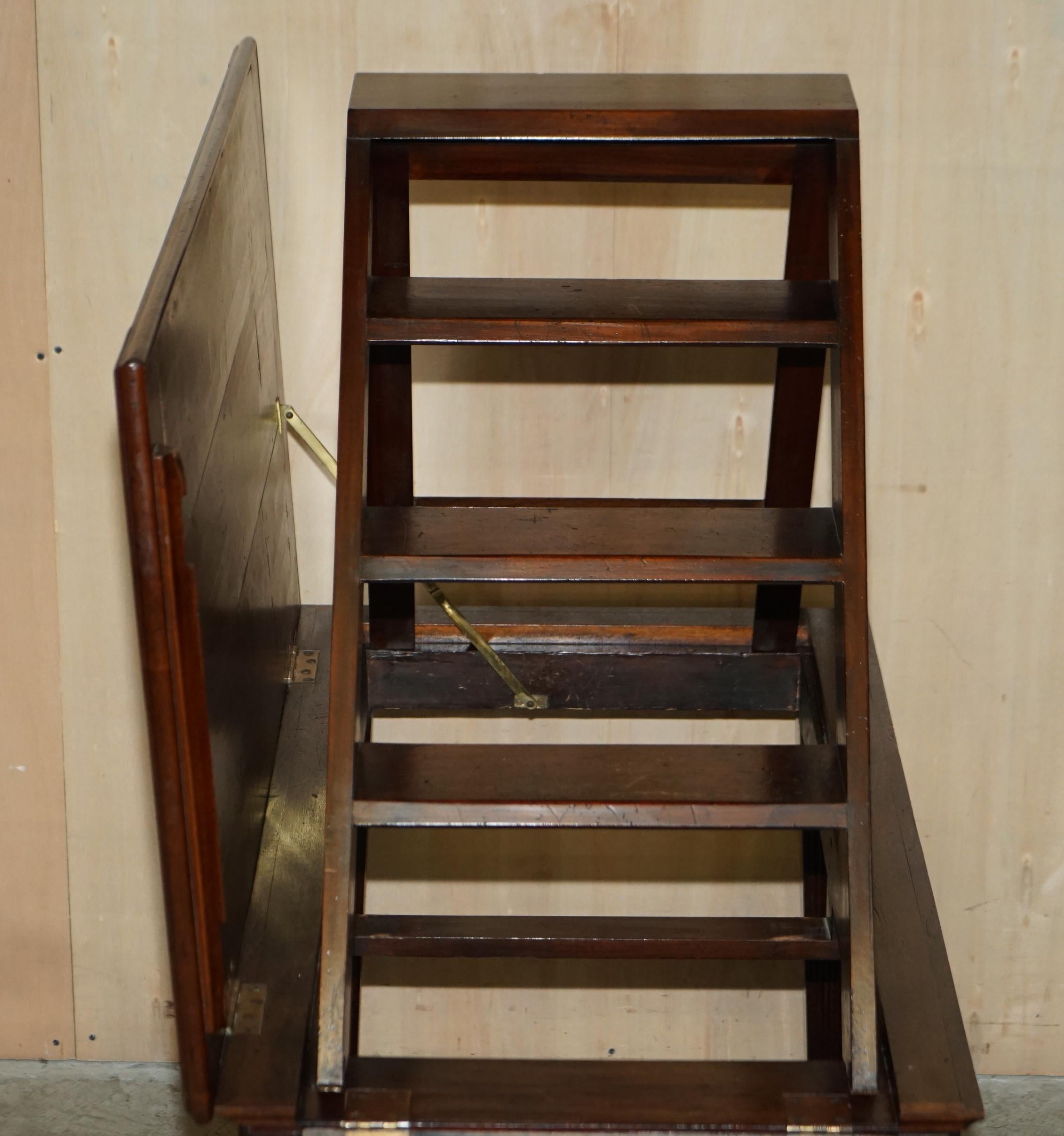 Fine Antique George III circa 1820 Metamorphic Library Desk into Bookcase Ladder For Sale 7