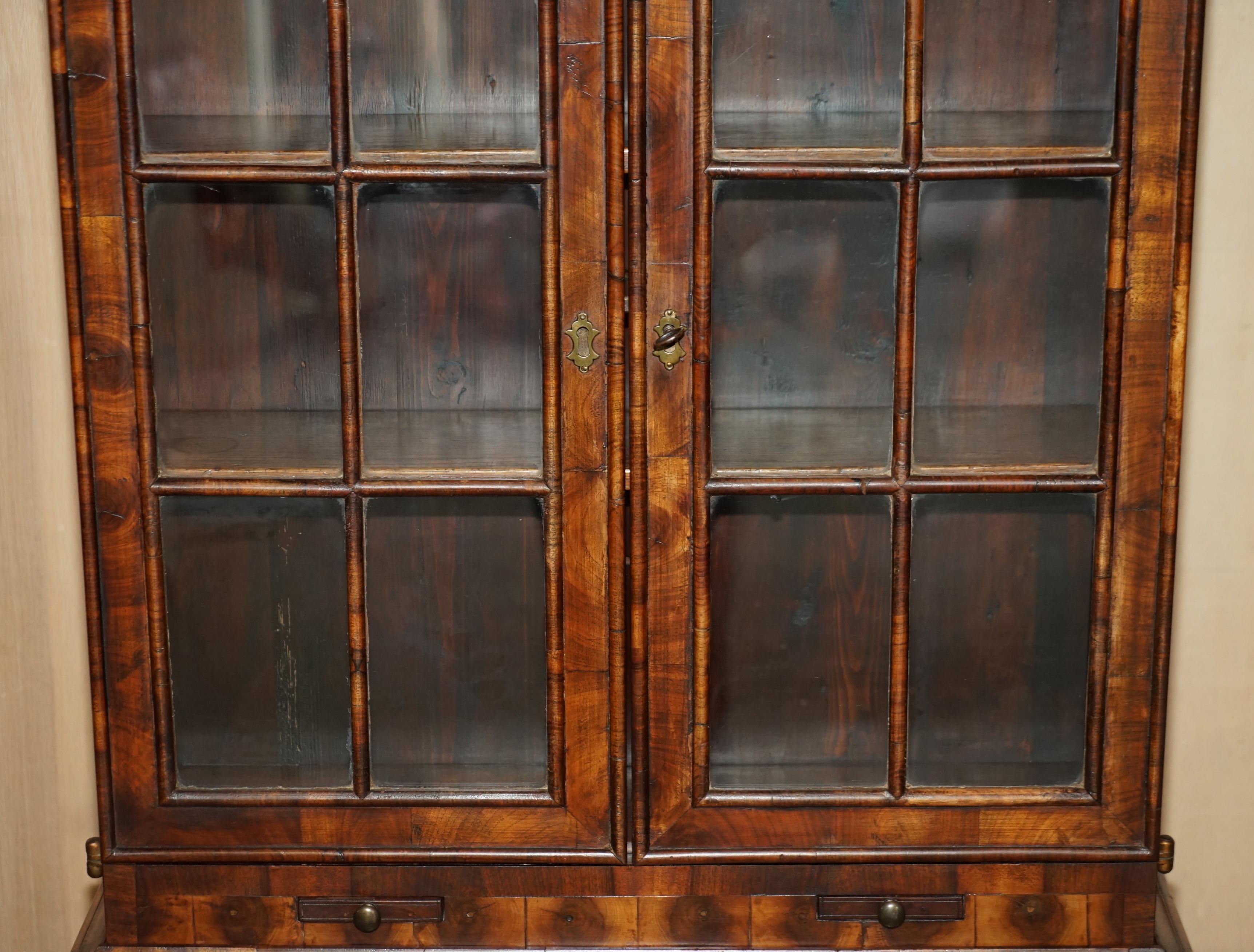 Hand-Crafted Fine Antique Georgian circa 1780 Oyster Venner Bureau Bookcase Chest of Drawers For Sale