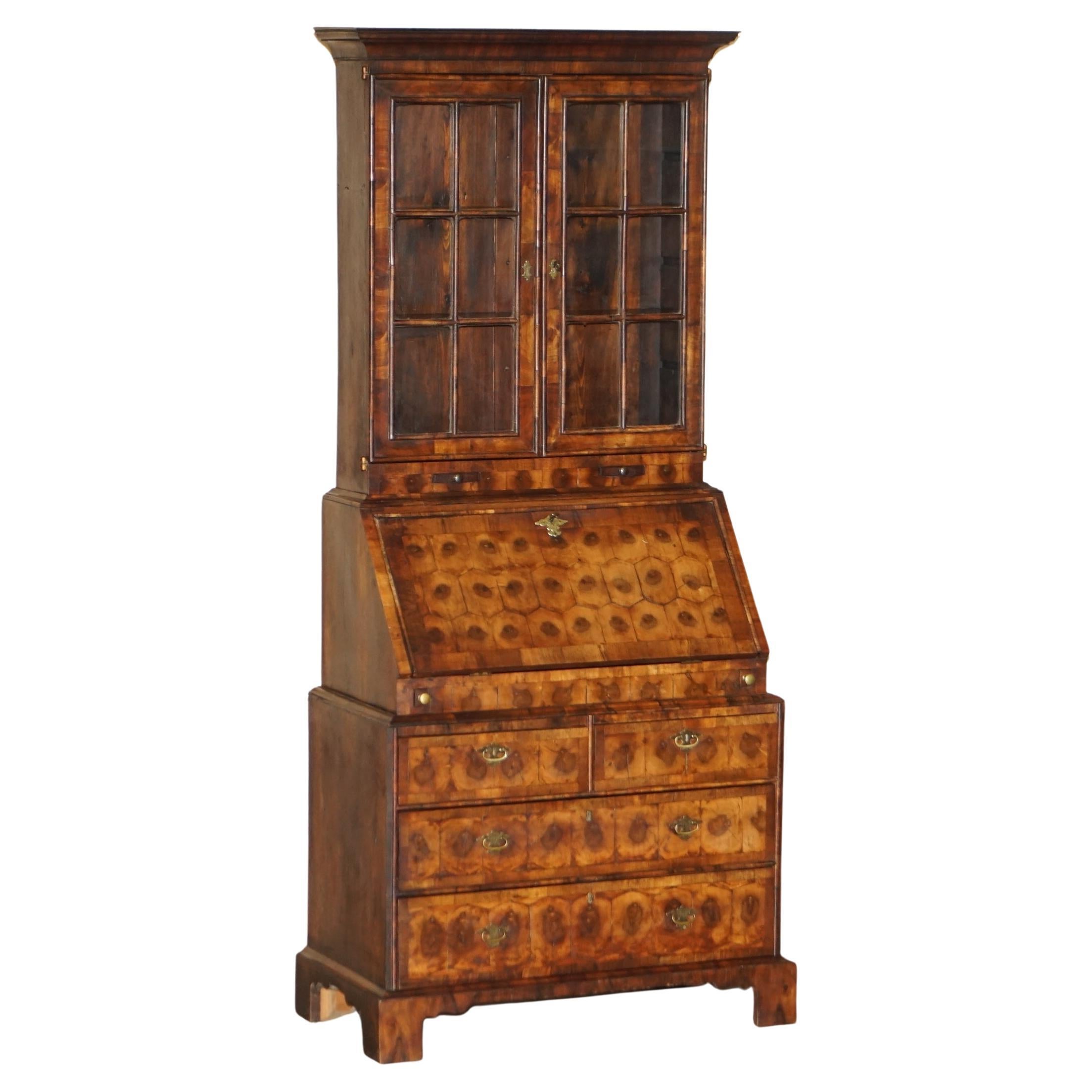 Fine Antique Georgian circa 1780 Oyster Venner Bureau Bookcase Chest of Drawers For Sale