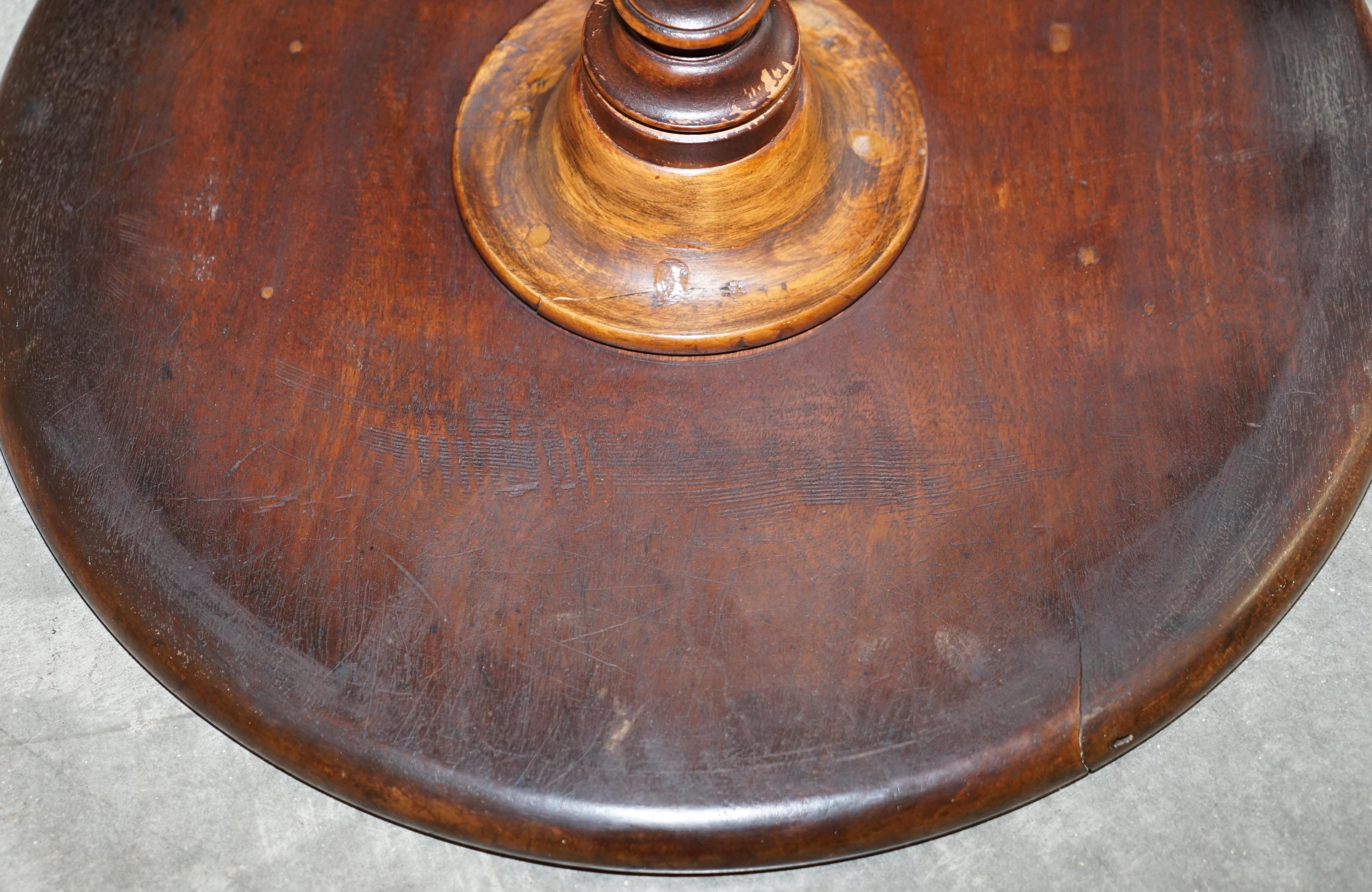 Fine Antique Georgian circa 1820 Mahogany Tripod Side End Lamp Wine Table 8