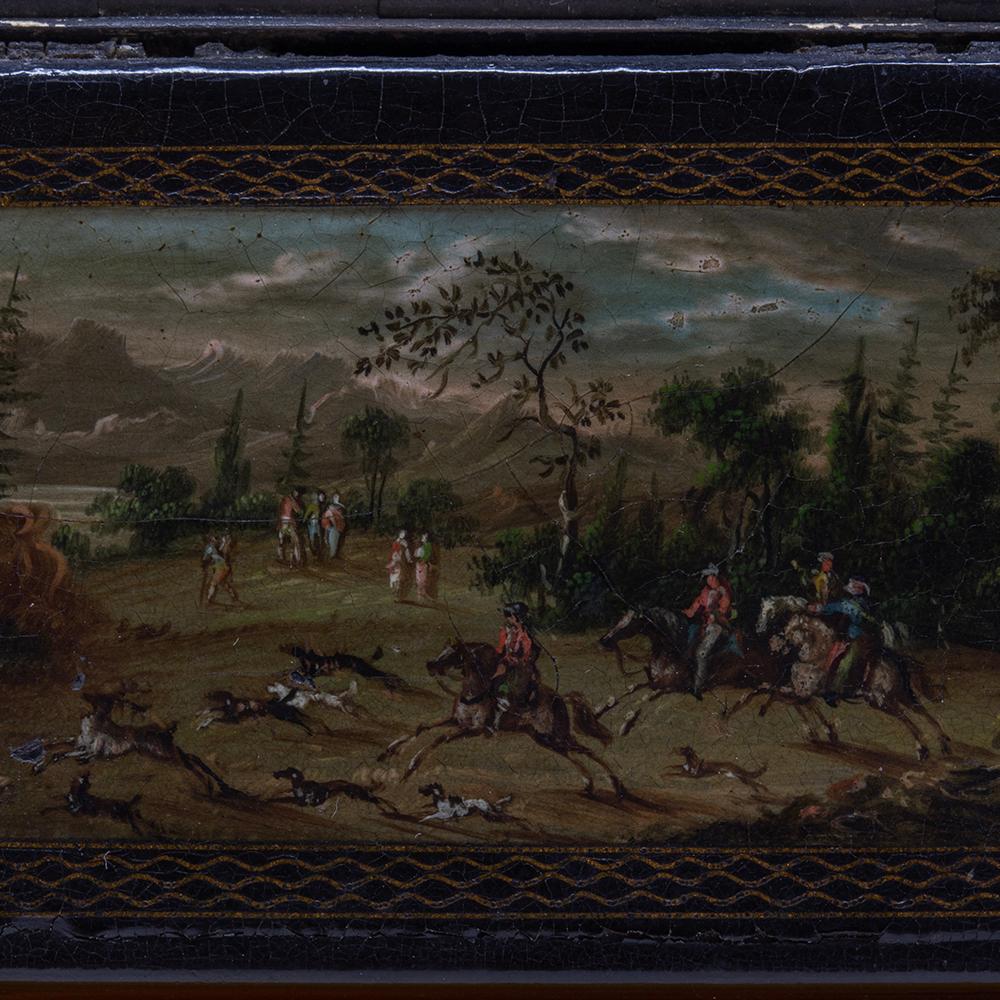 Belle tabatière géorgienne ancienne en papier mâché en vente 3
