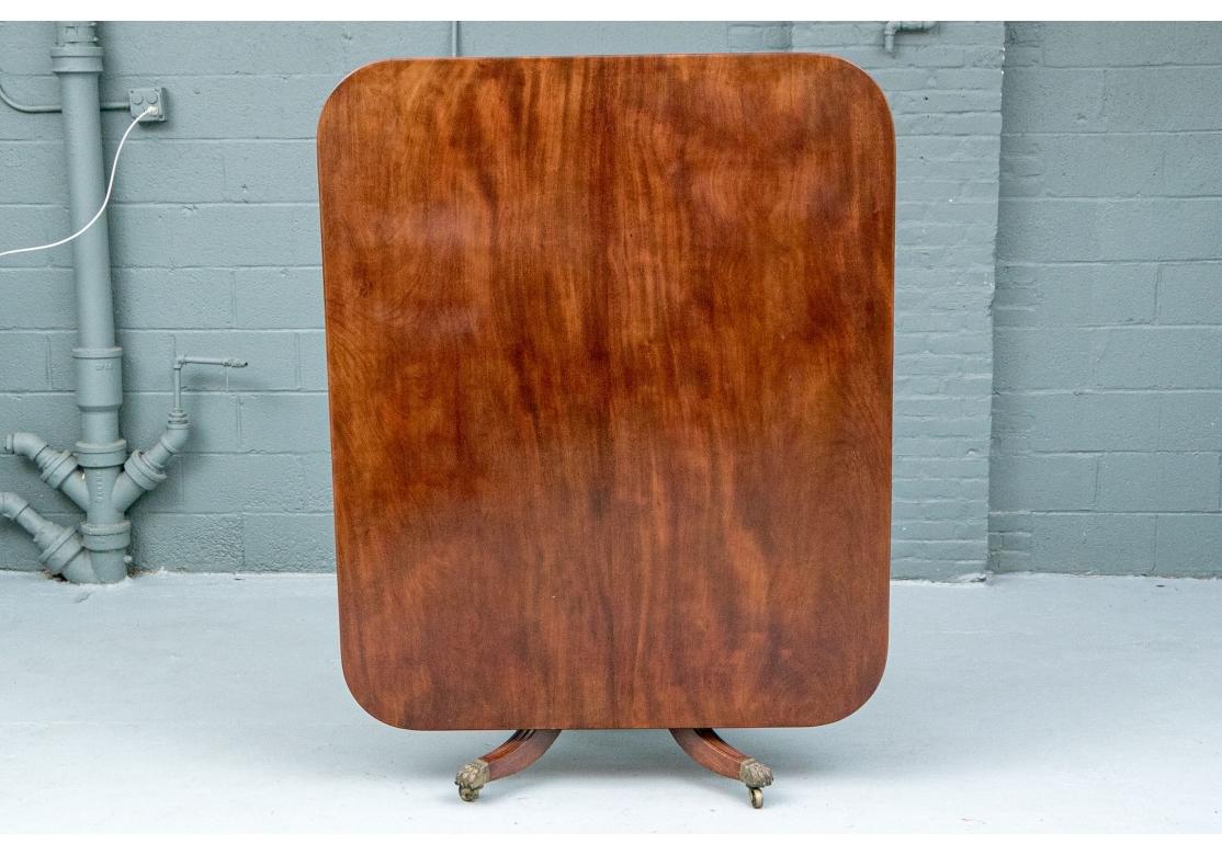 Table à déjeuner ancienne à plateau basculant de style géorgien en vente 7