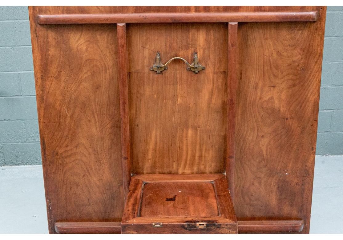Table à déjeuner ancienne à plateau basculant de style géorgien en vente 8