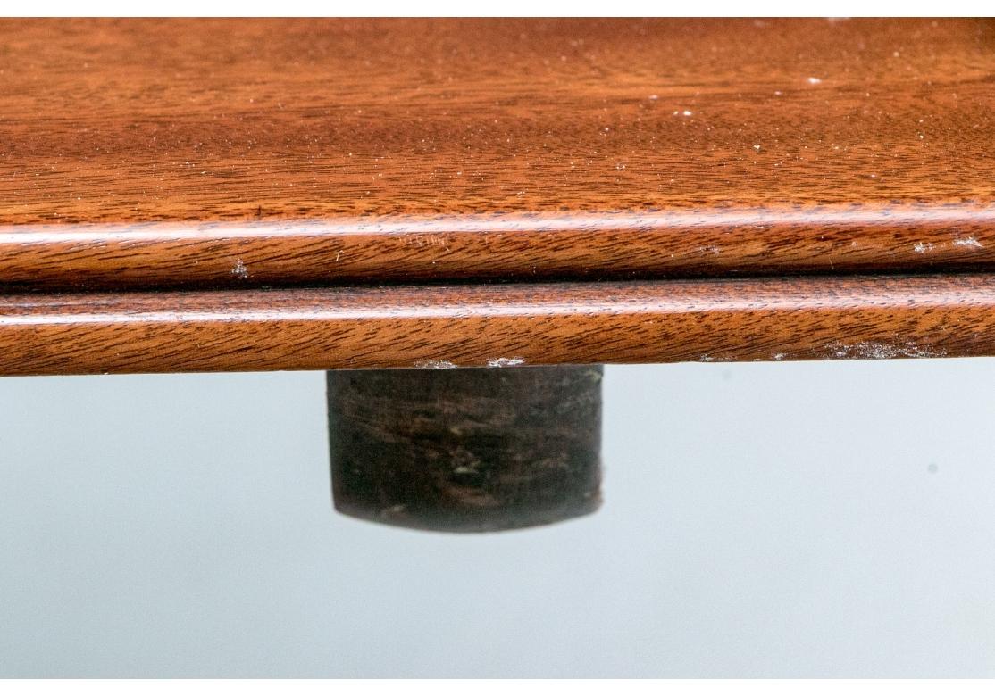 XIXe siècle Table à déjeuner ancienne à plateau basculant de style géorgien en vente