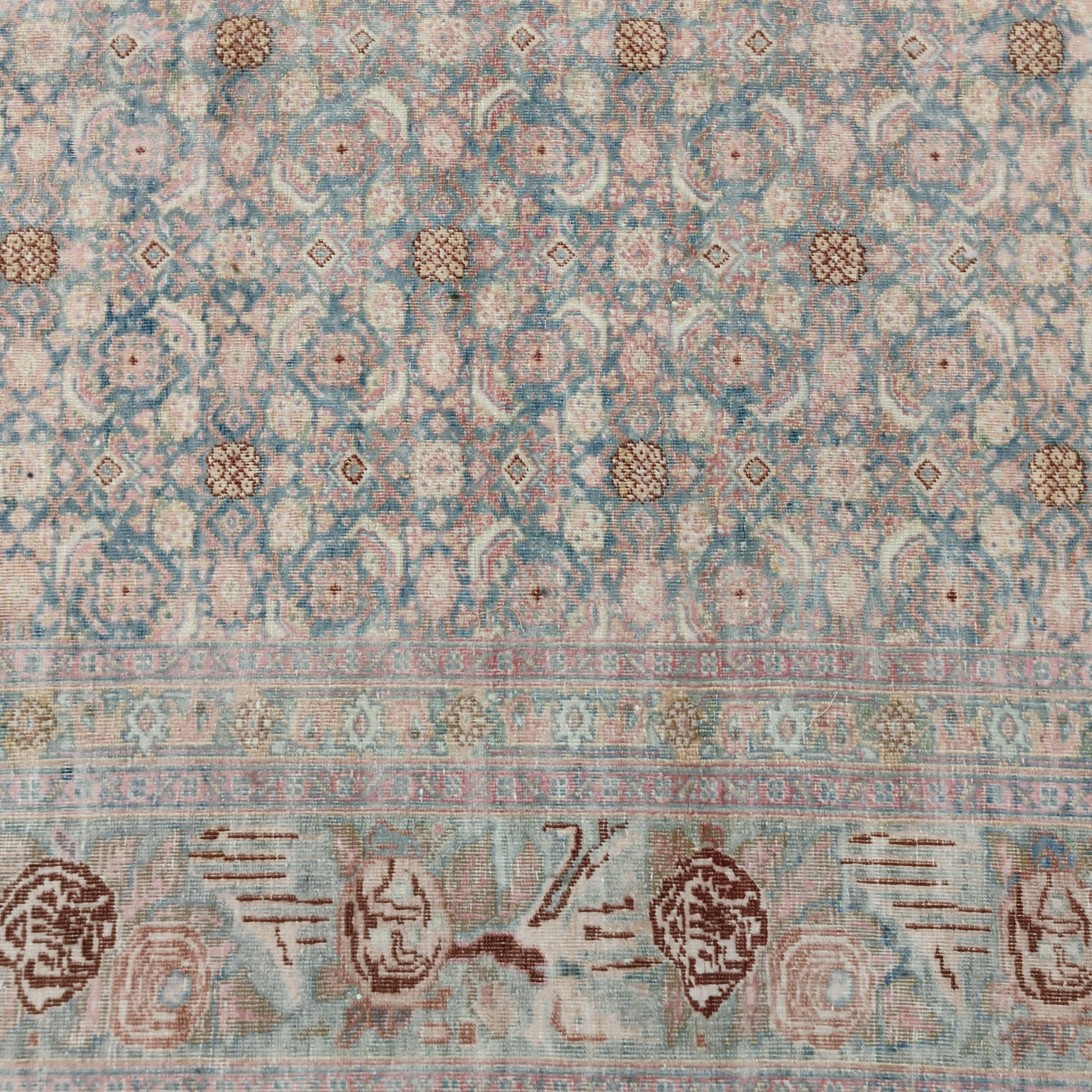 Heriz Serapi Fine Antique Halvei Bidjar Rug with Pastel Colours For Sale