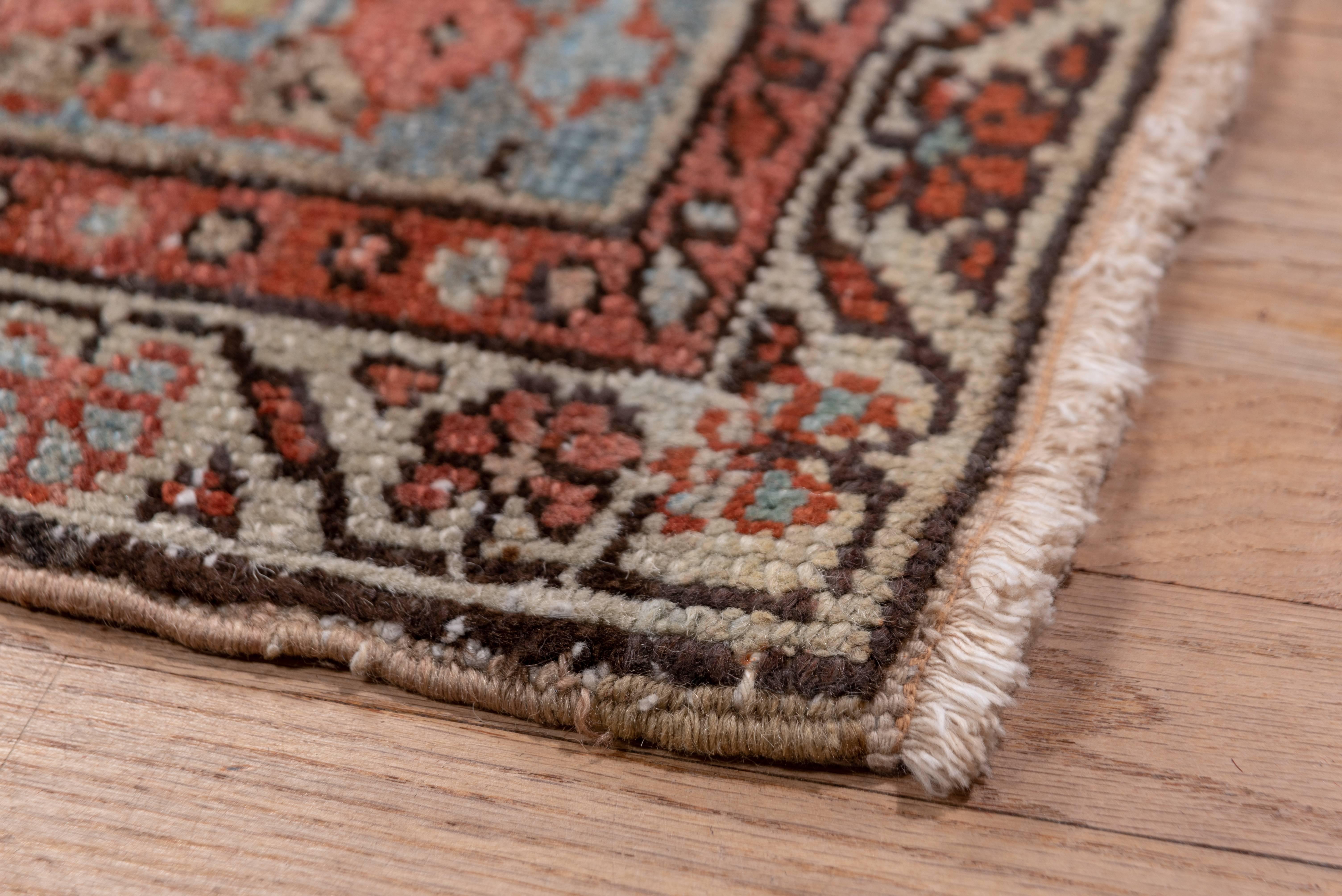 Fine Antique Heriz Carpet  1