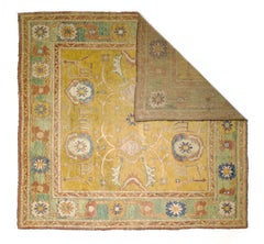 Fine Antique Irish Donegal Rug 9'5" x 9'5"