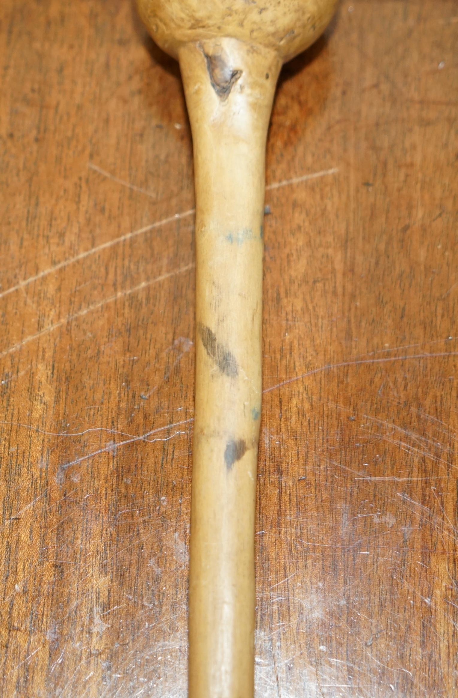 Fait main Fine bâton de brochette irlandais ancien, très recherché et de collection, un des deux en vente
