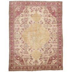 Tapis Agra à fond ivoire ancien raffiné