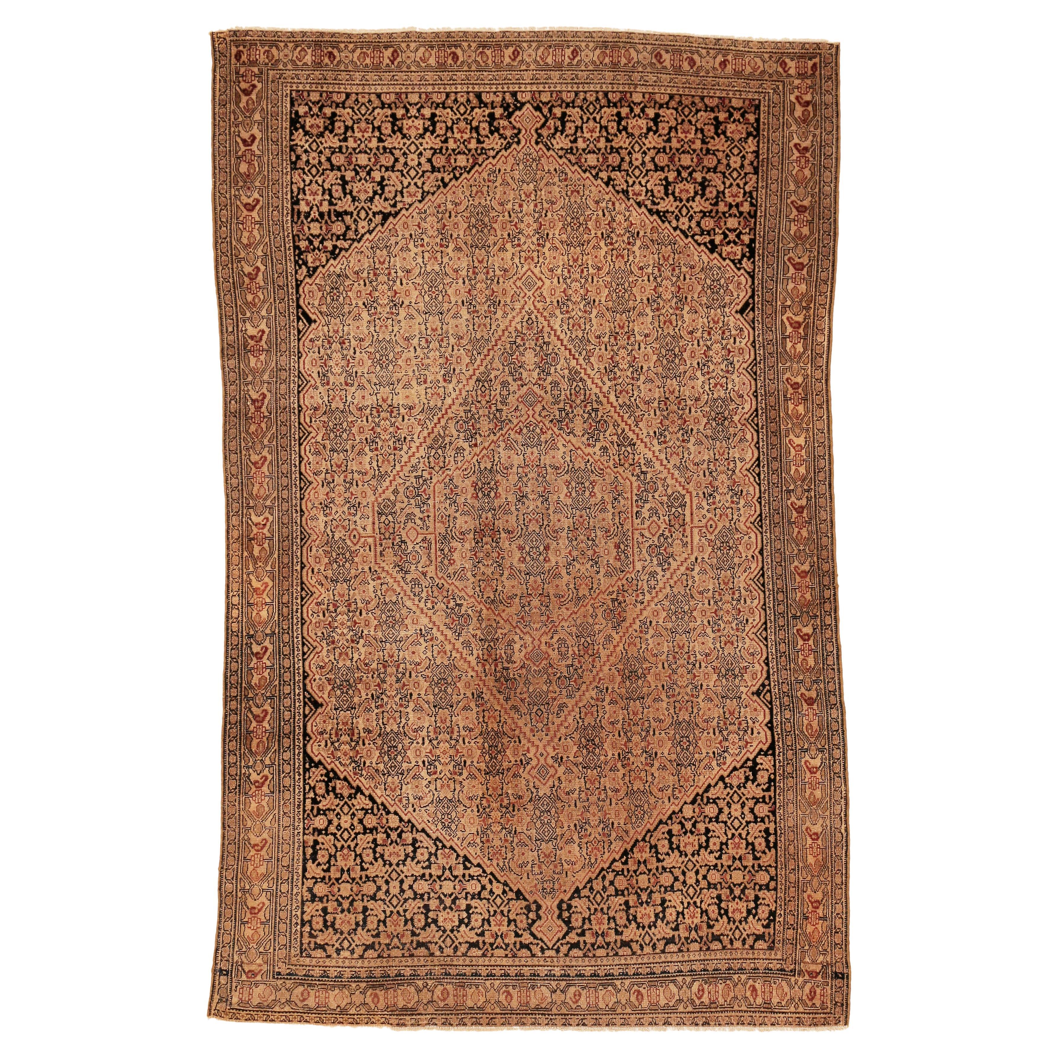 Tapis ancien Senneh ivoire à motif Herati en vente
