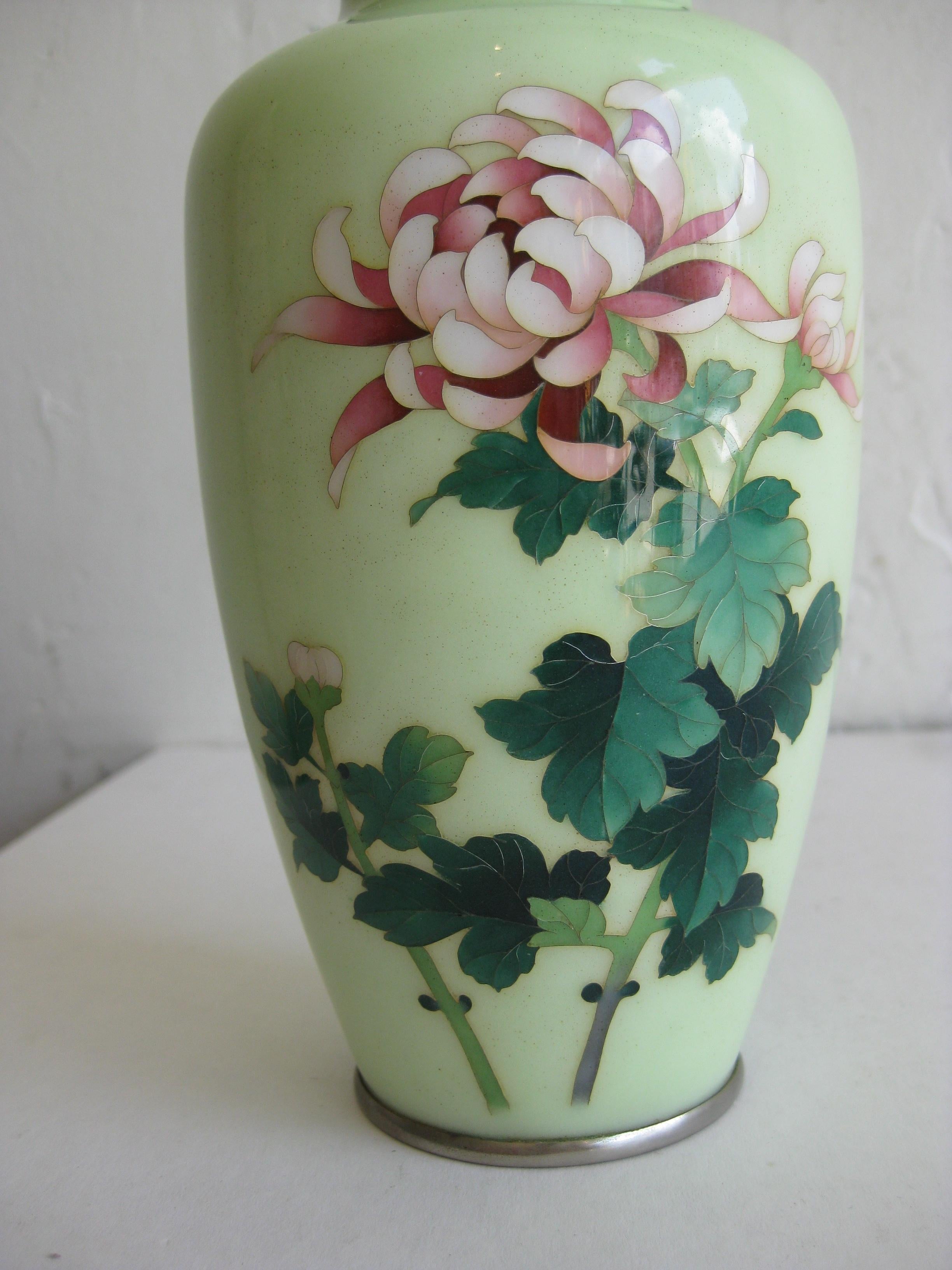 Fine Antique Japanese Cloisonne Enamel Vase by Master Artist Ando Jubei In Excellent Condition In San Diego, CA