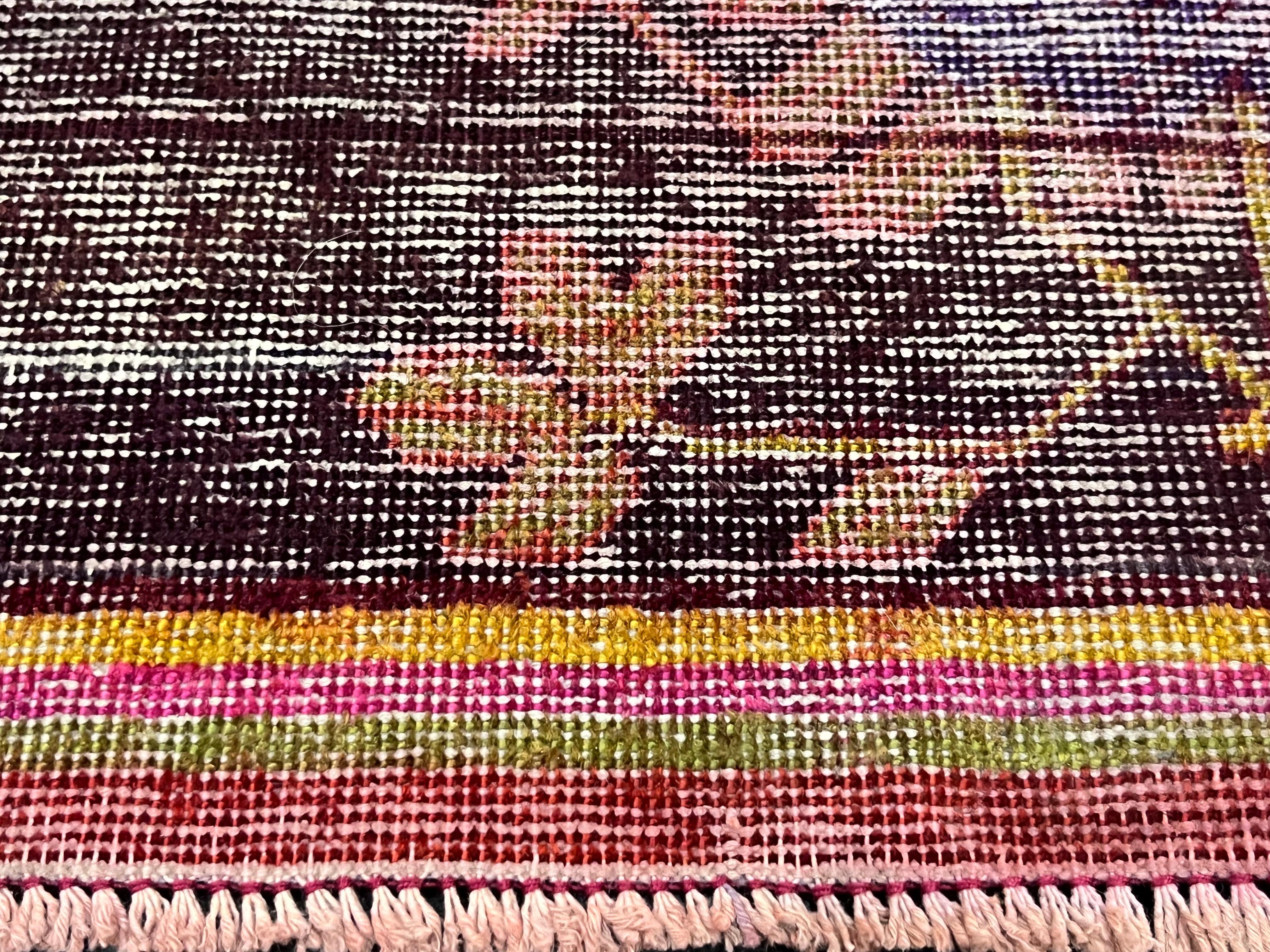 Tapis ancien en soie Khotan 5'7
