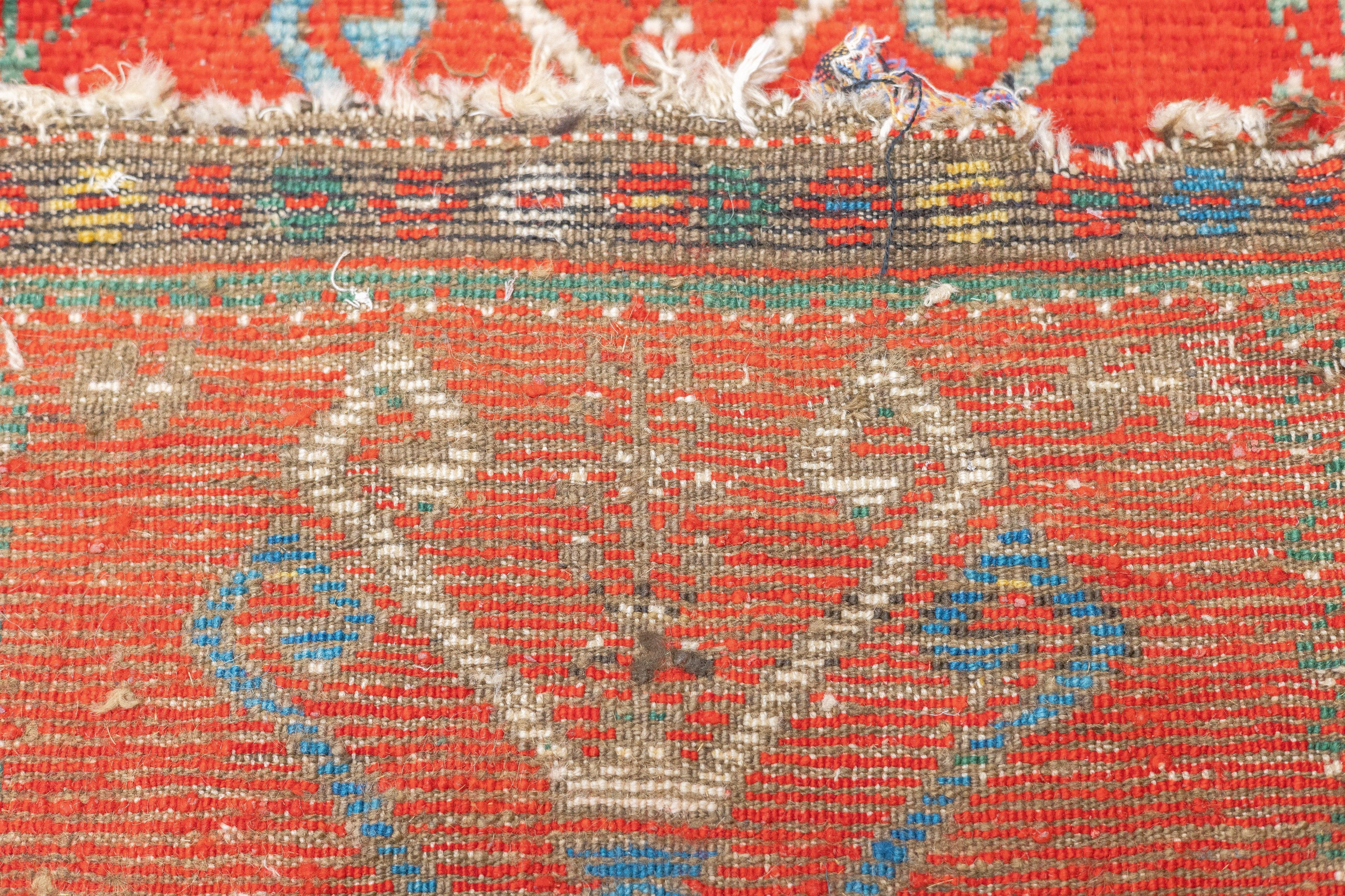 Feiner antiker Konya-Teppich (einer von drei) 1'6'' x 2'11'' im Angebot 7