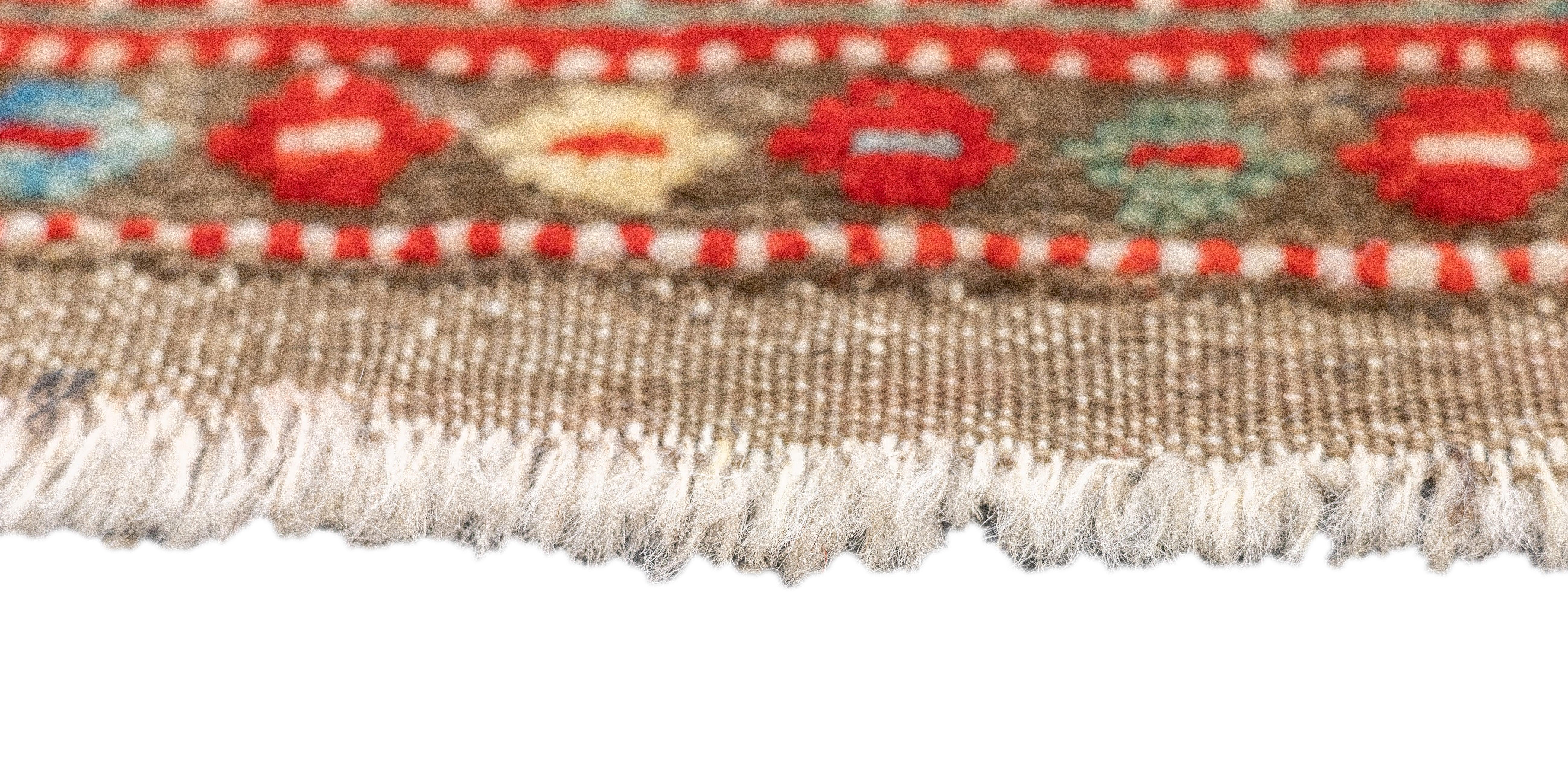 Feiner antiker Konya-Teppich (einer von drei) 1'6'' x 2'11'' im Zustand „Relativ gut“ im Angebot in New York, NY