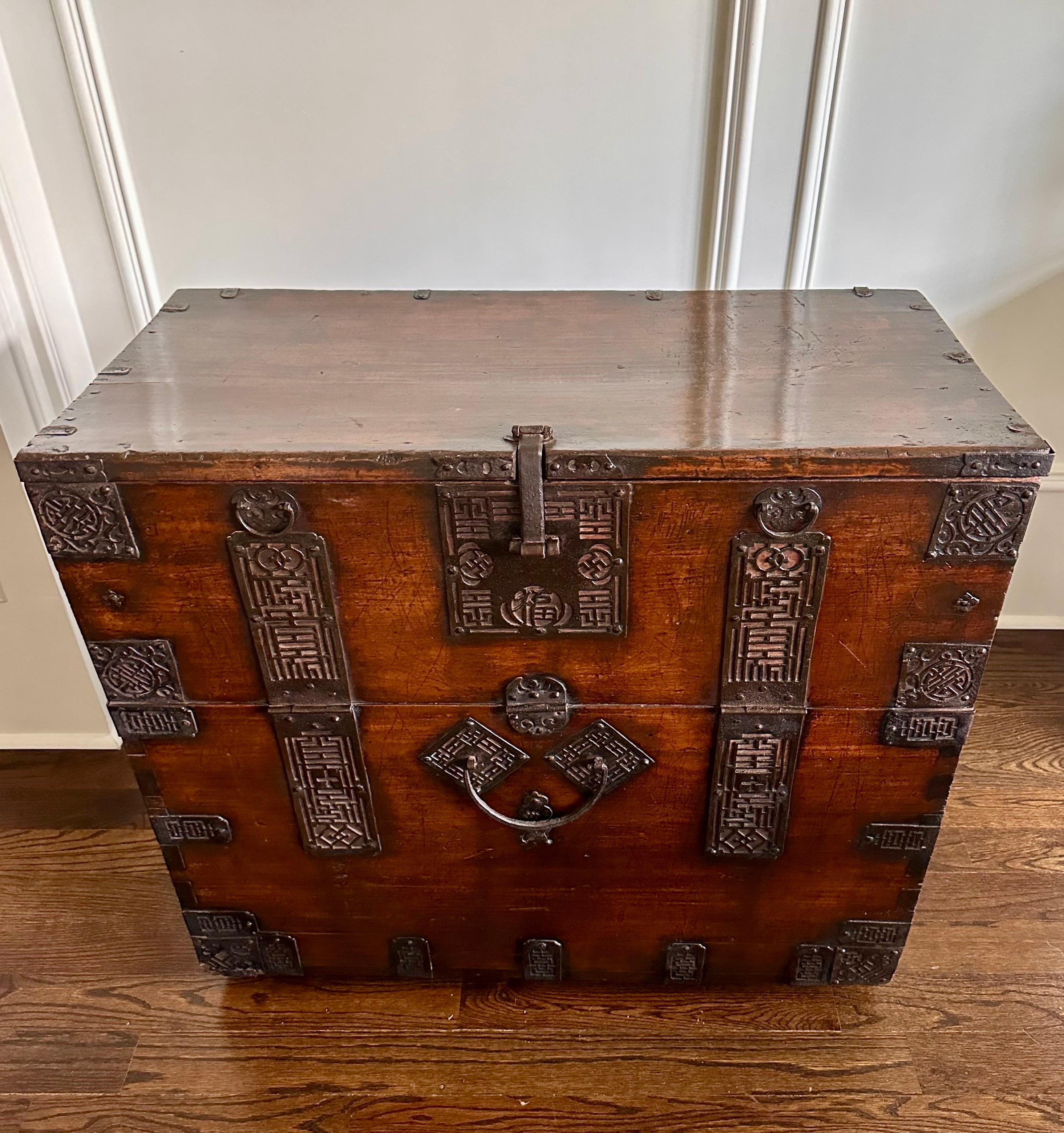 Other Fine Antique Korean Bandaji Chest Gangwha Island Joseon Dynasty For Sale