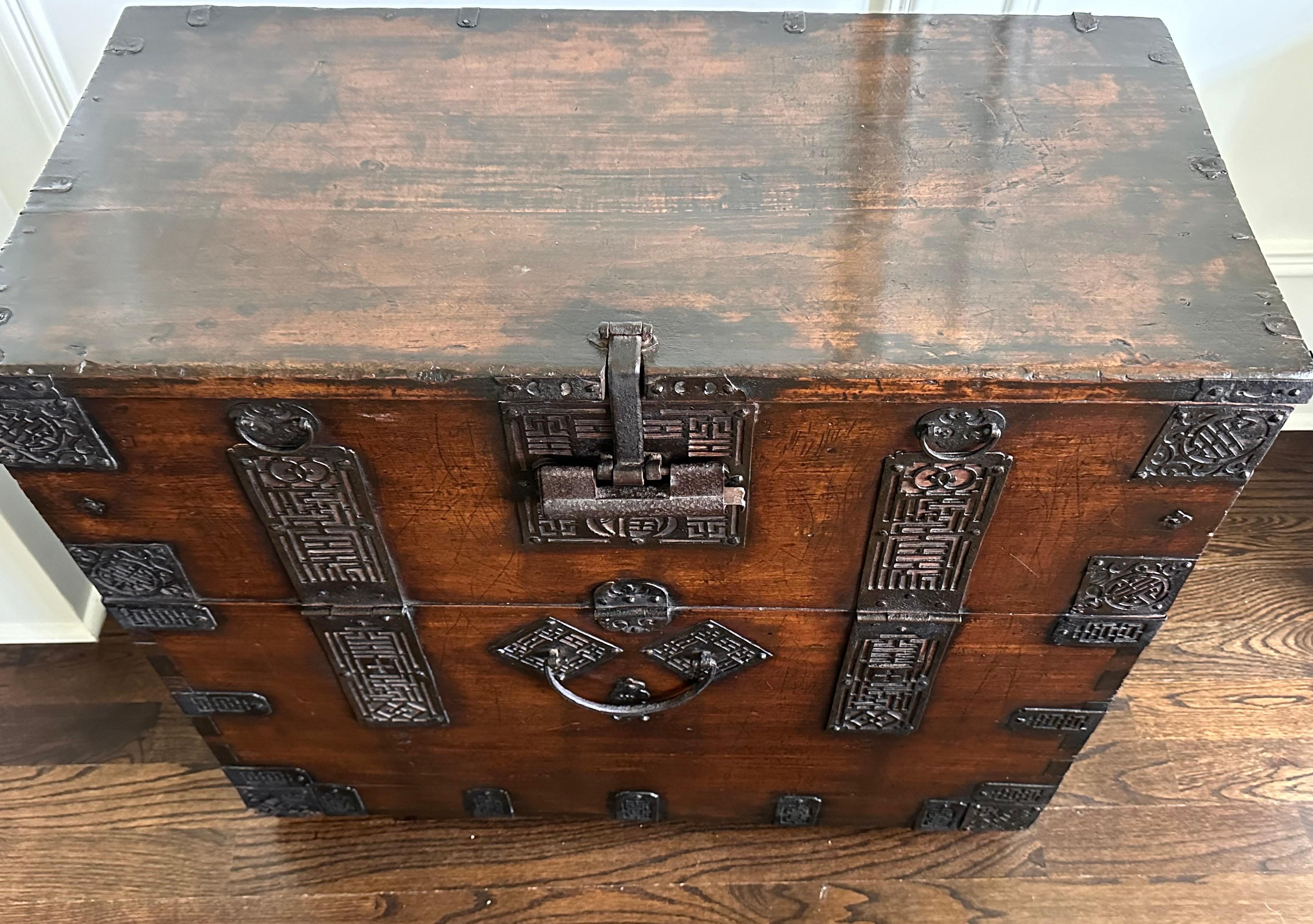 Fine Antique Korean Bandaji Chest Gangwha Island Joseon Dynasty For Sale 2