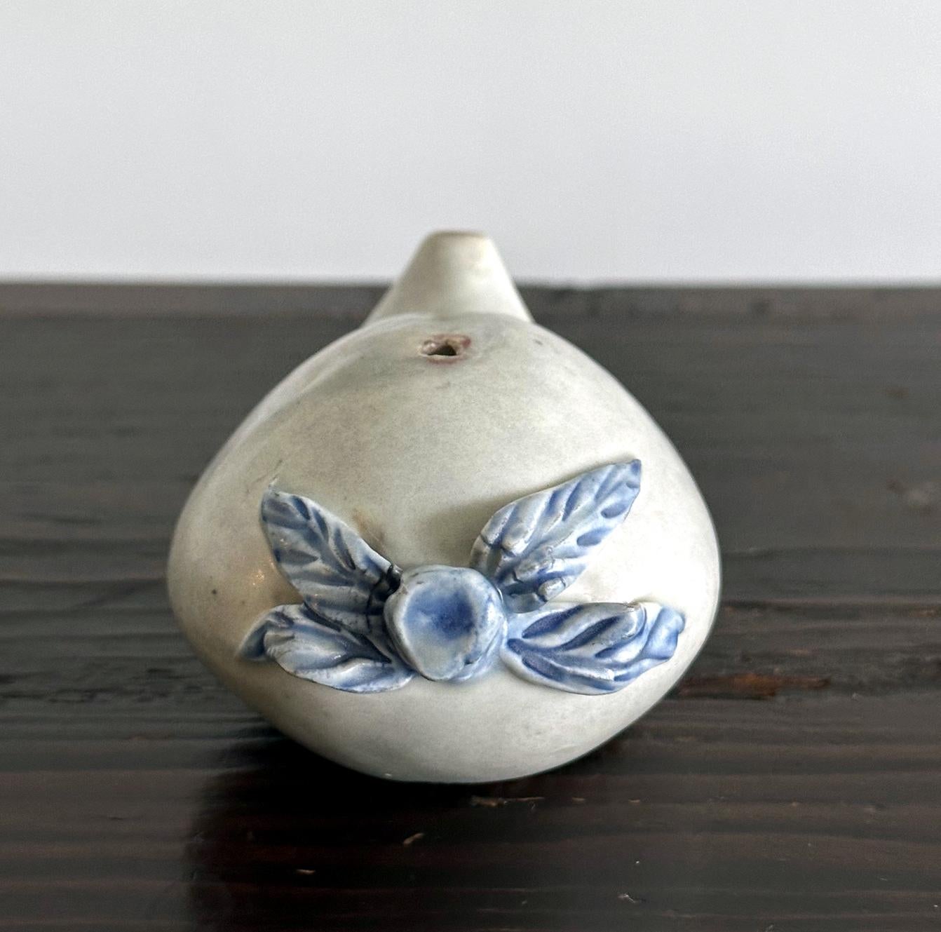 Fine Antique Korean Ceramic Water Dropper Joseon Dynasty For Sale 3