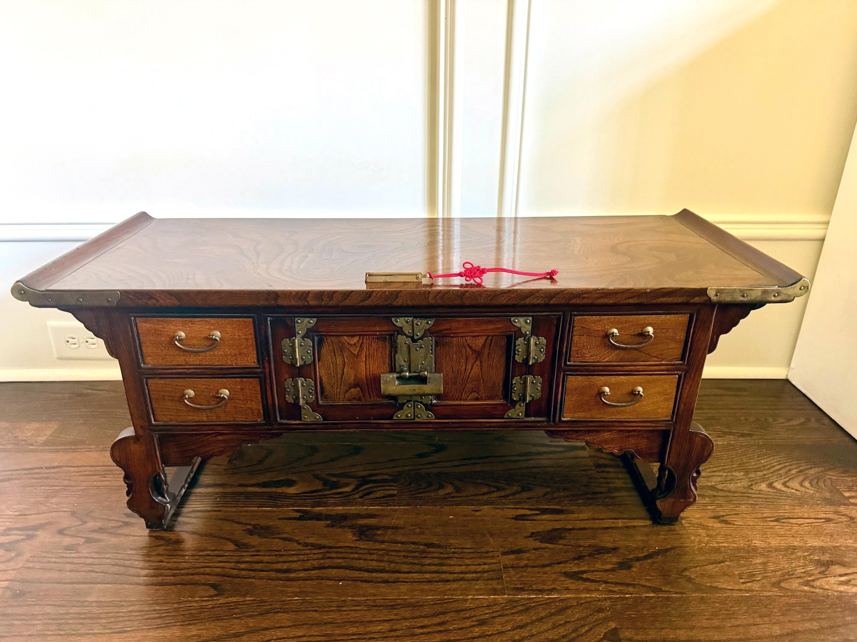 Ancien bureau d'érudit coréen Ch'aeksang Dynastie Joseon en vente 7