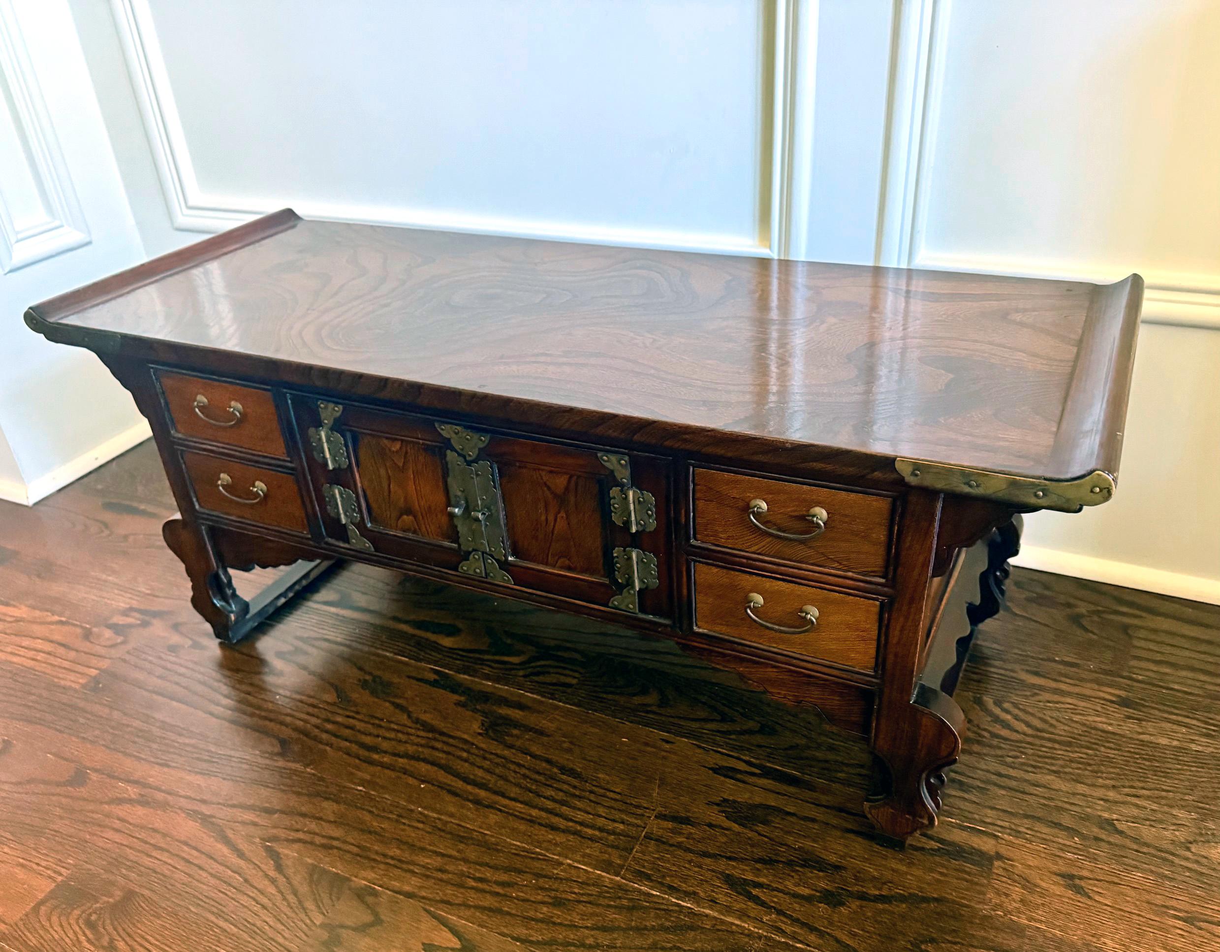 Coréen Ancien bureau d'érudit coréen Ch'aeksang Dynastie Joseon en vente