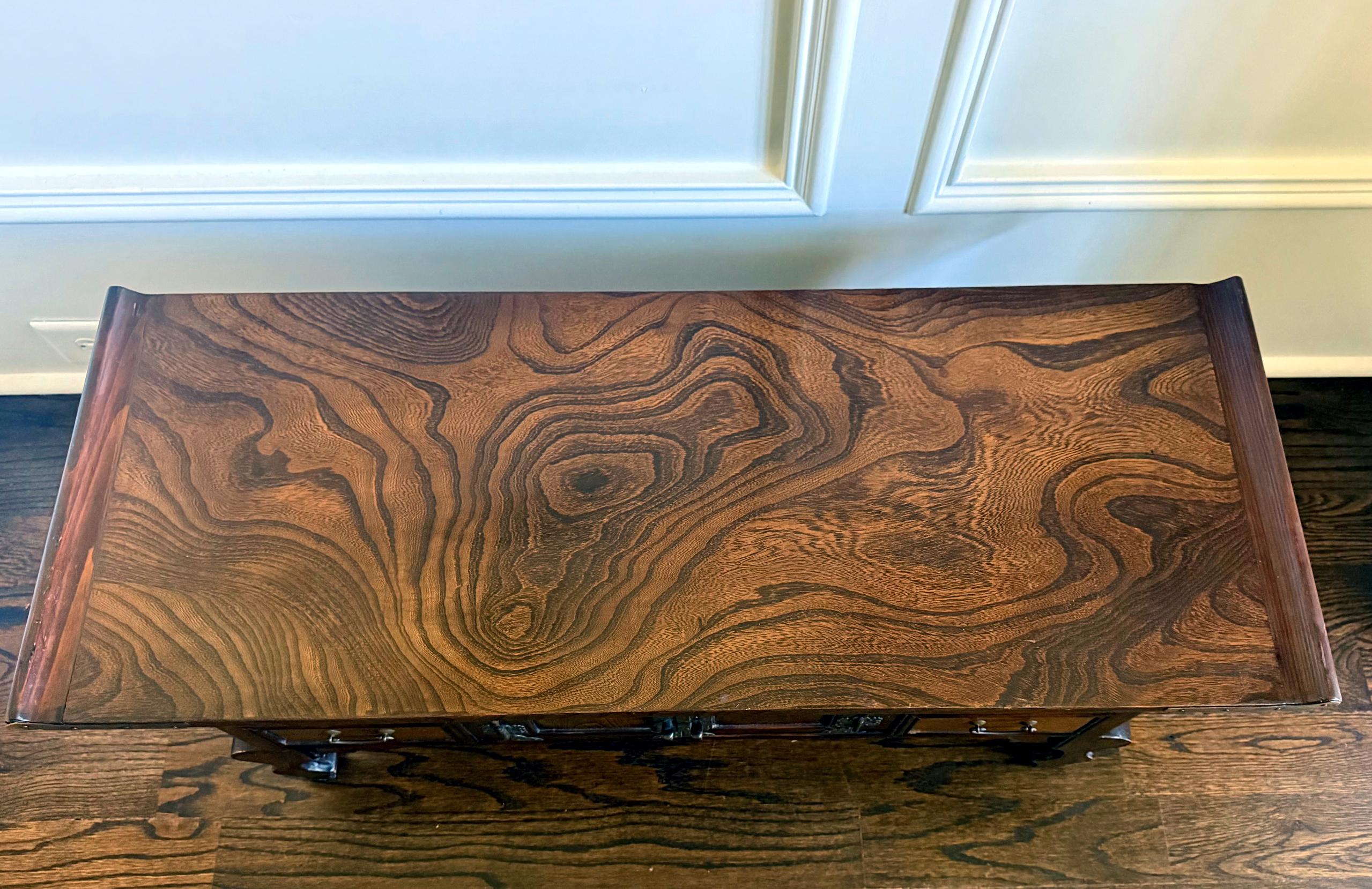 Ancien bureau d'érudit coréen Ch'aeksang Dynastie Joseon Bon état - En vente à Atlanta, GA