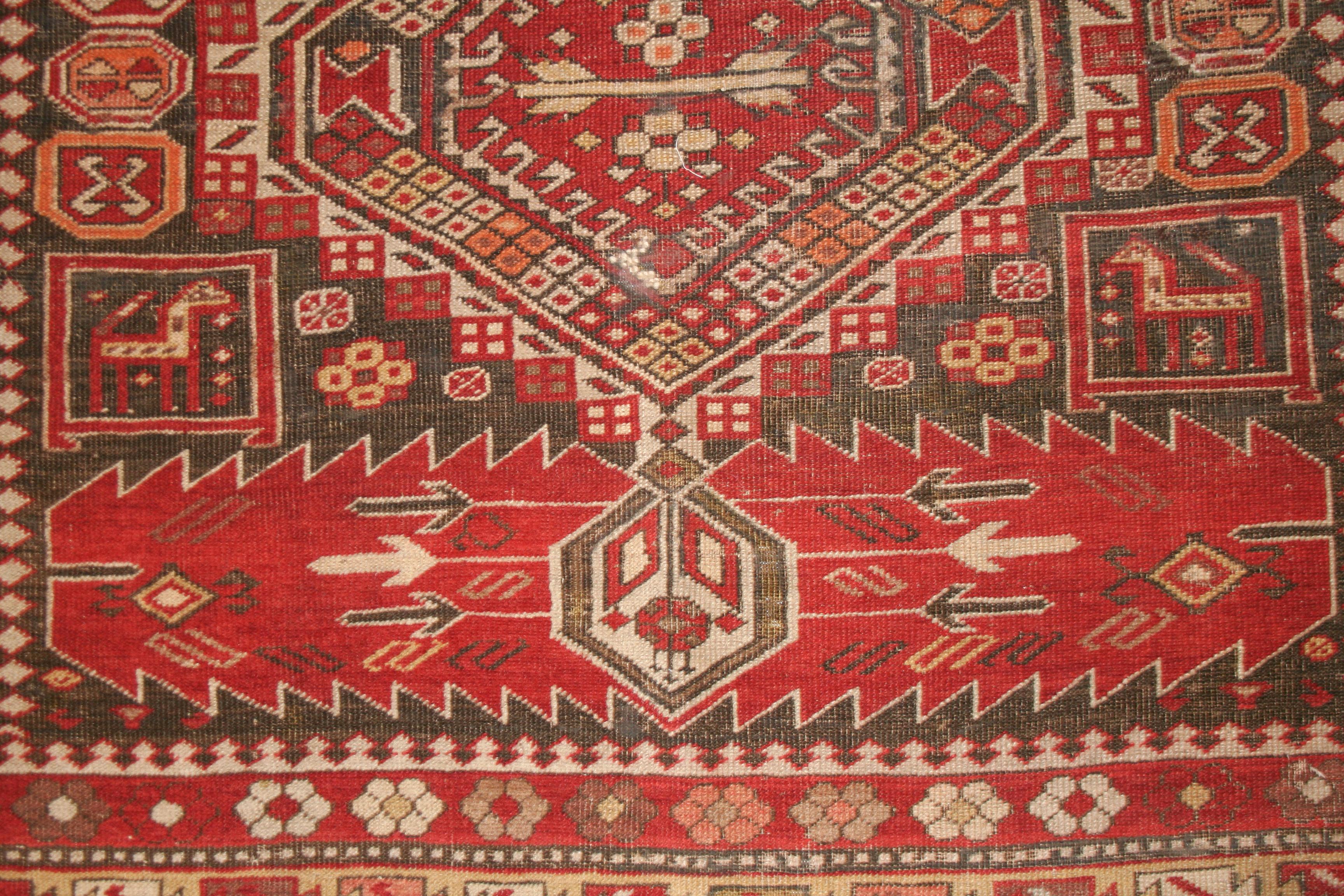 Caucasien Tapis Shirvan caucasien ancien de grande taille en vente