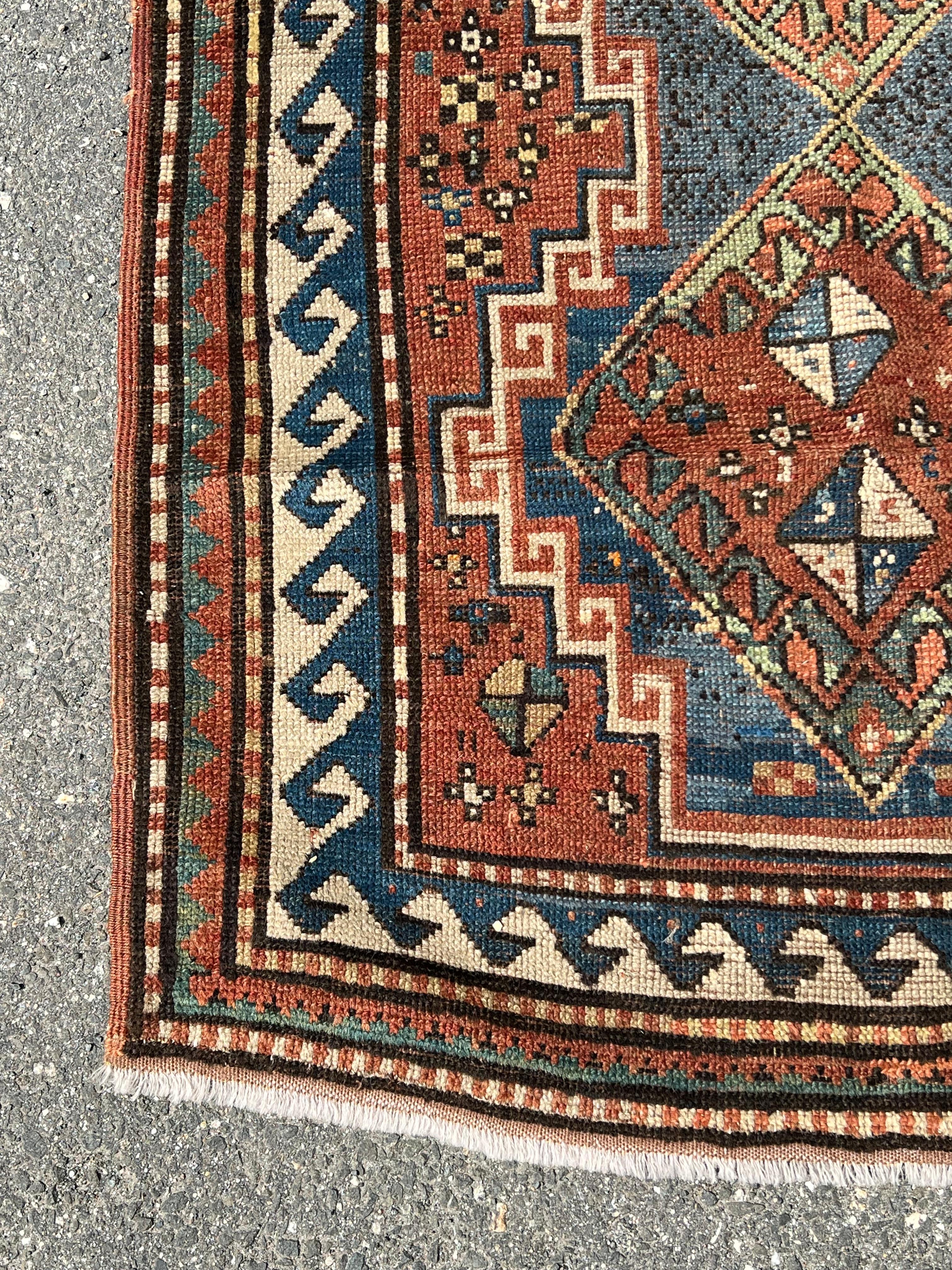 Arménien Tapis Kazak ancien Lori-Pambak, vers Fin du 19e siècle - 3' x 5'9 en vente