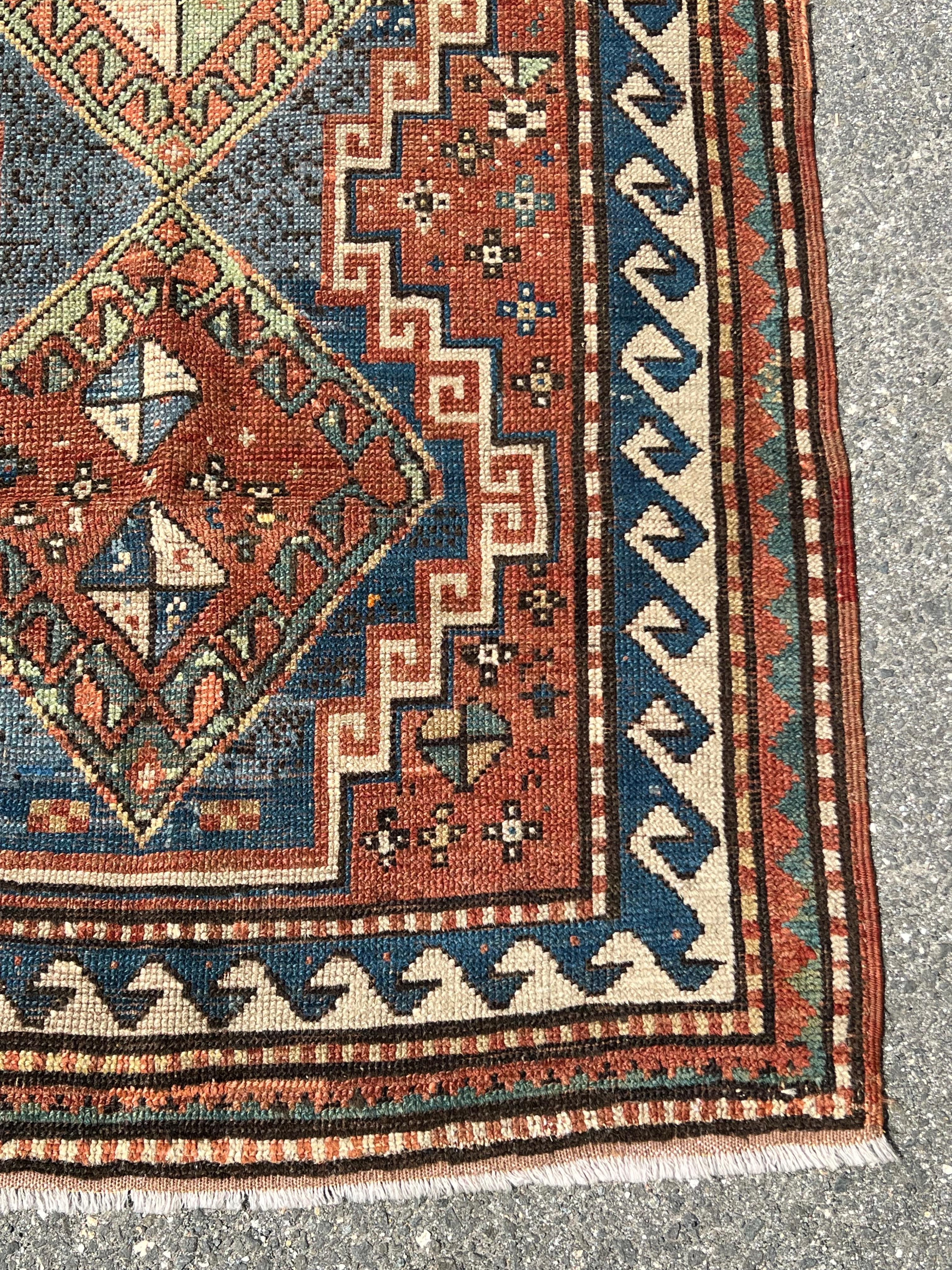 Tissé à la main Tapis Kazak ancien Lori-Pambak, vers Fin du 19e siècle - 3' x 5'9 en vente
