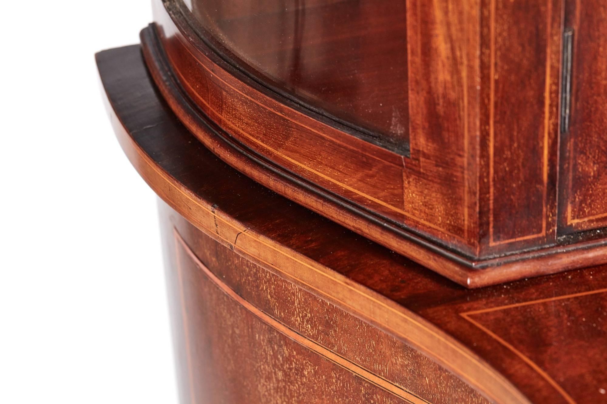Fine Antique Mahogany Inlaid Serpentine Shaped Secretaire Bookcase or Cabinet im Angebot 3