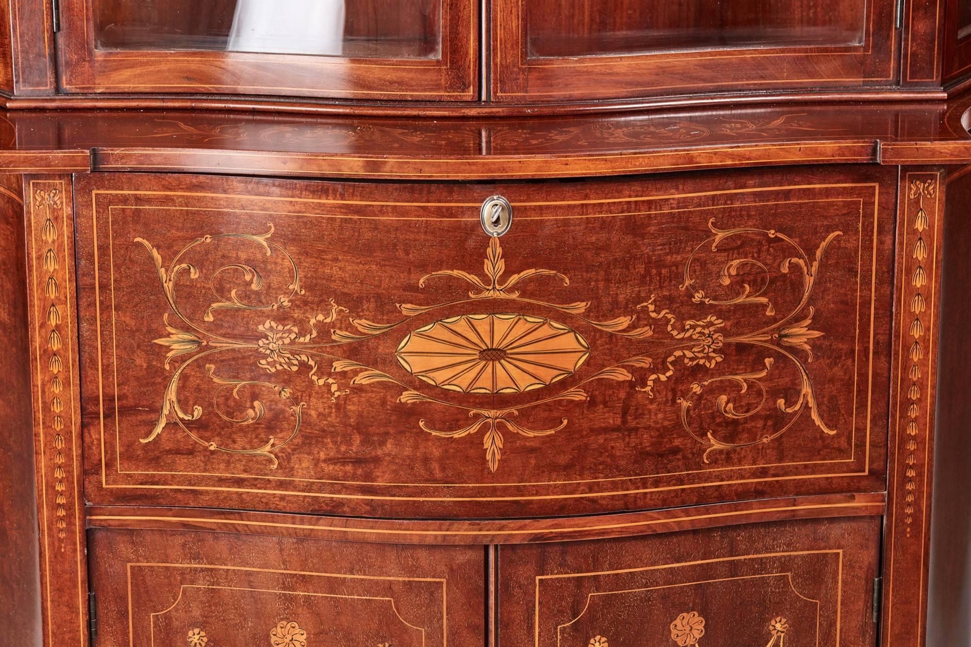 Fine Antique Mahogany Inlaid Serpentine Shaped Secretaire Bookcase or Cabinet (Europäisch) im Angebot