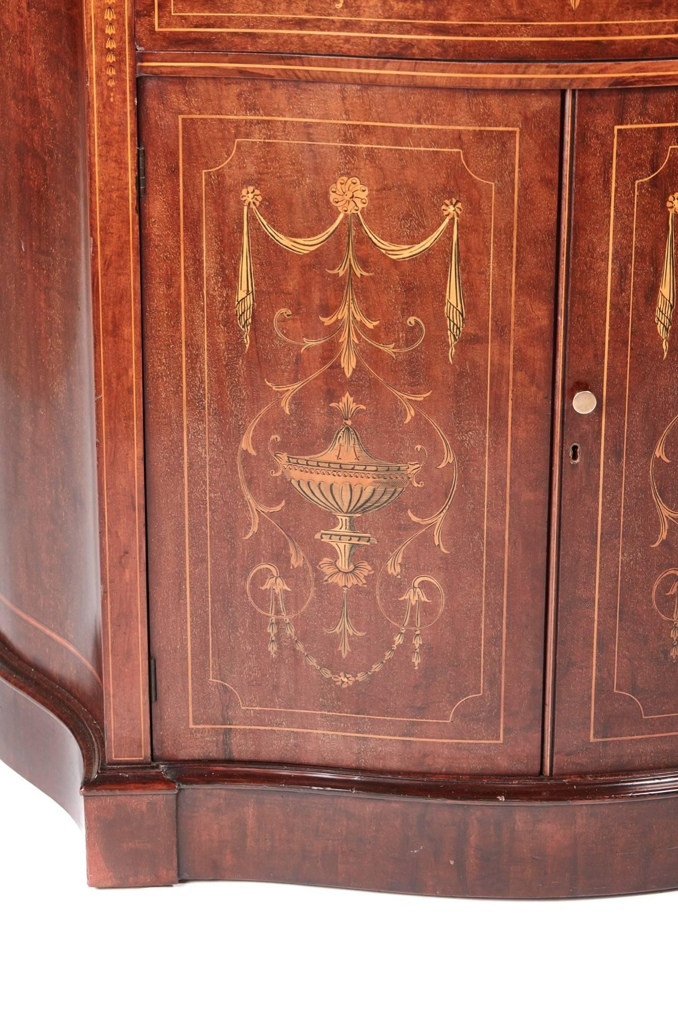 Fine Antique Mahogany Inlaid Serpentine Shaped Secretaire Bookcase or Cabinet (Intarsie) im Angebot