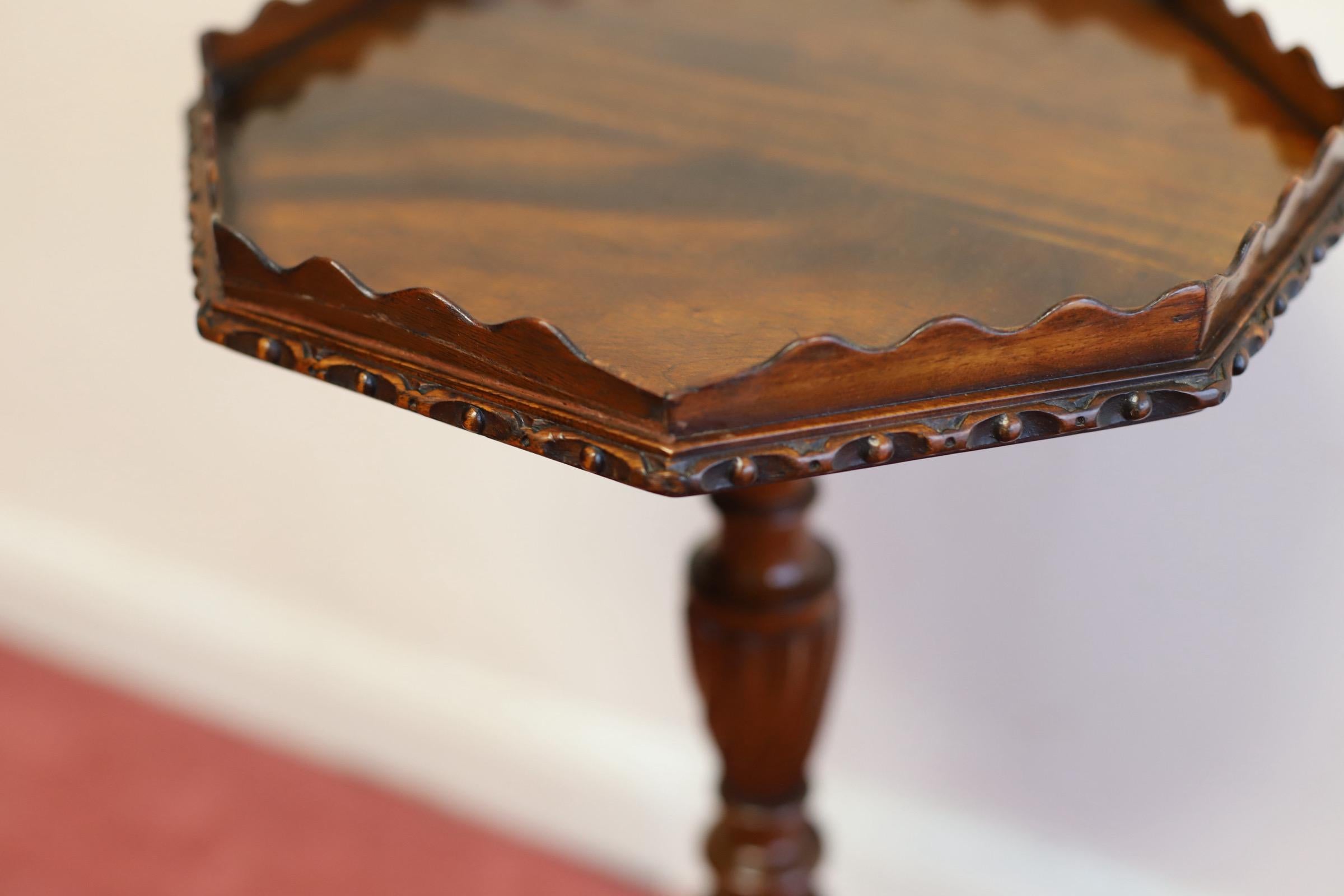Fine Antique Mahogany Wine Table  For Sale 7